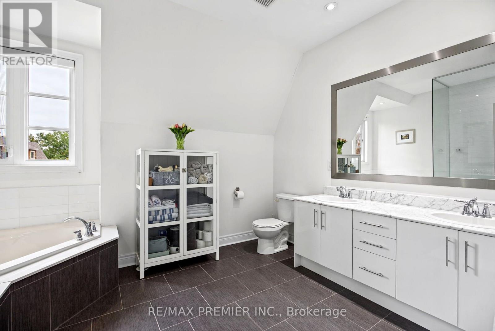 37 Nease Lane, Vaughan, Ontario  L4L 0C5 - Photo 42 - N13848244