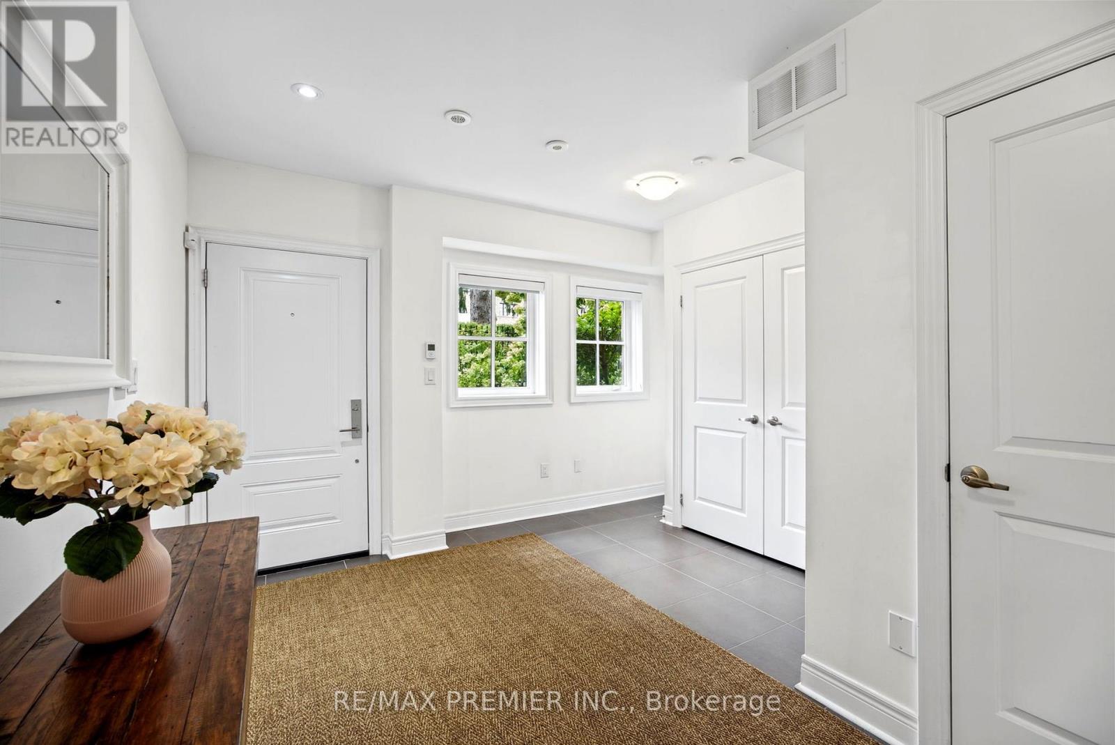 37 Nease Lane, Vaughan, Ontario  L4L 0C5 - Photo 8 - N13848244