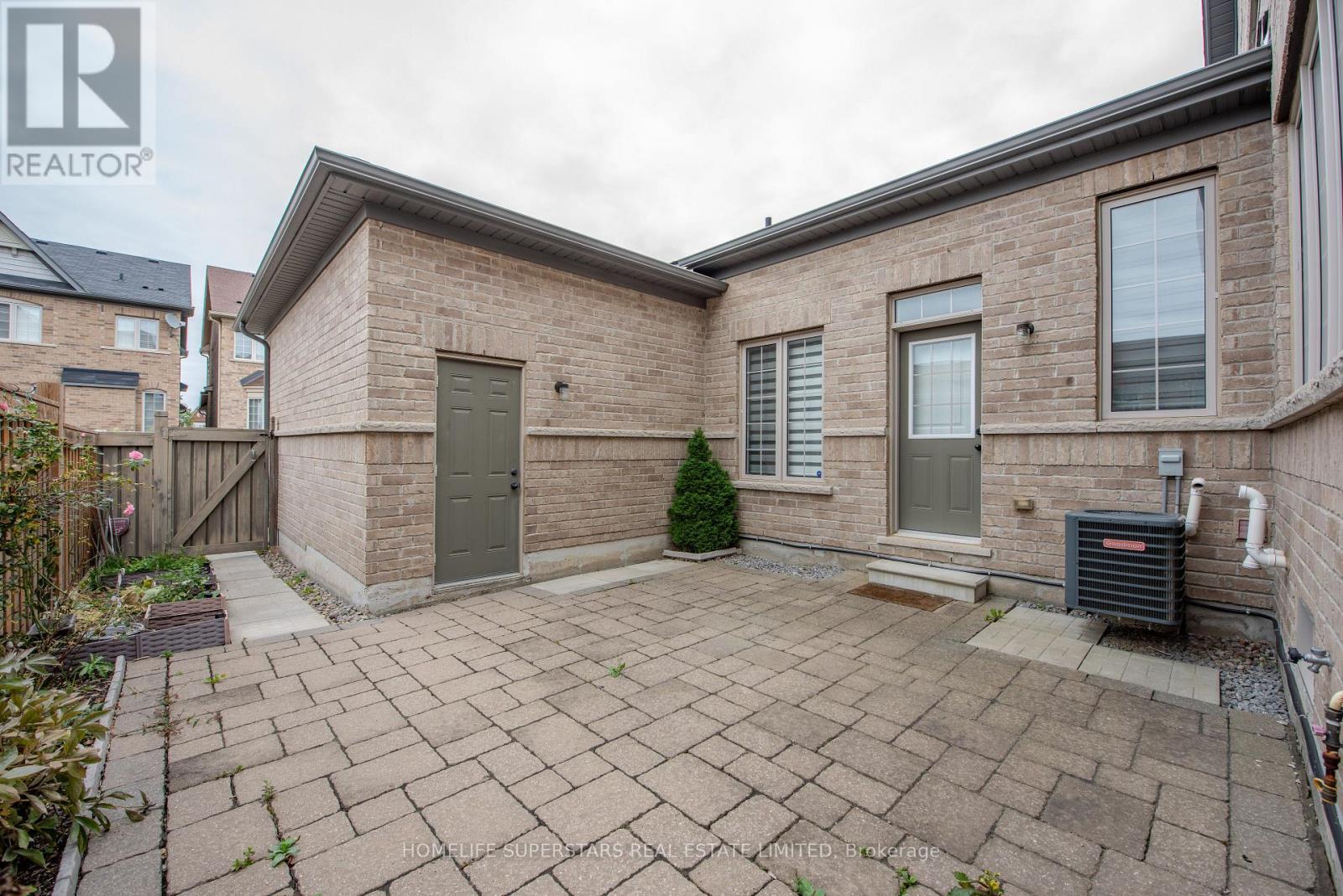 153 Barons Street, Vaughan, Ontario  L4H 3Y7 - Photo 3 - N13848424