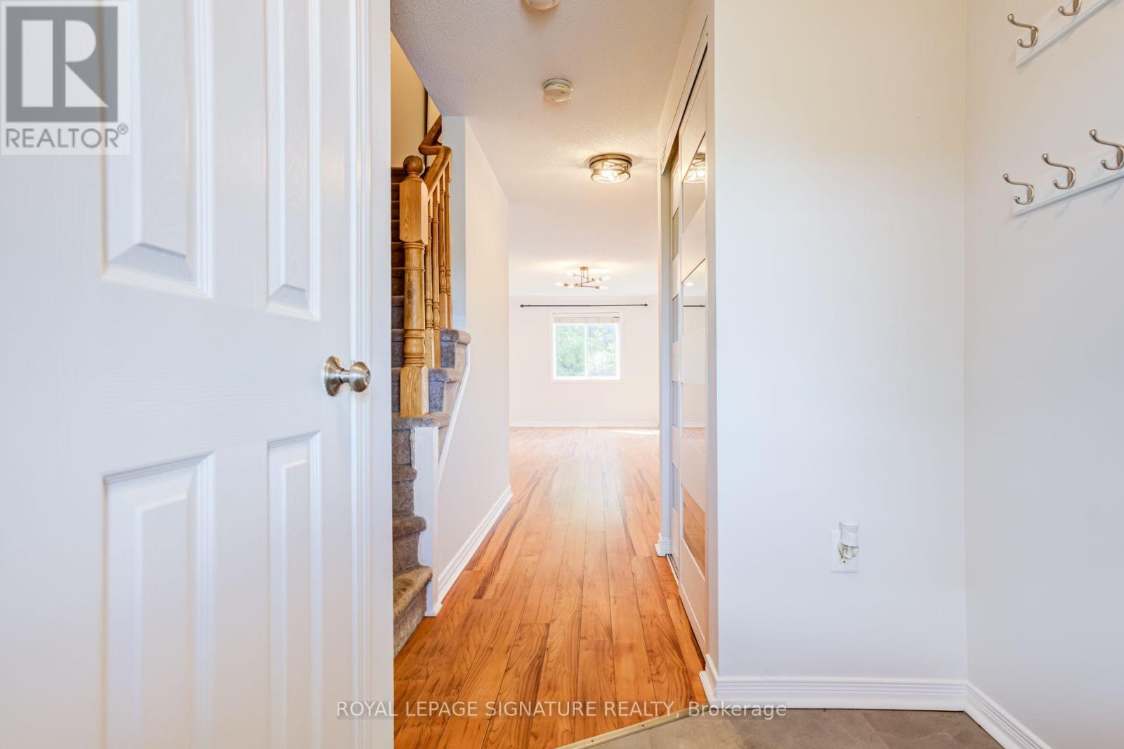 58 Goodwin Drive, Barrie (Painswick South), Ontario  L4N 5Z8 - Photo 4 - S13848510