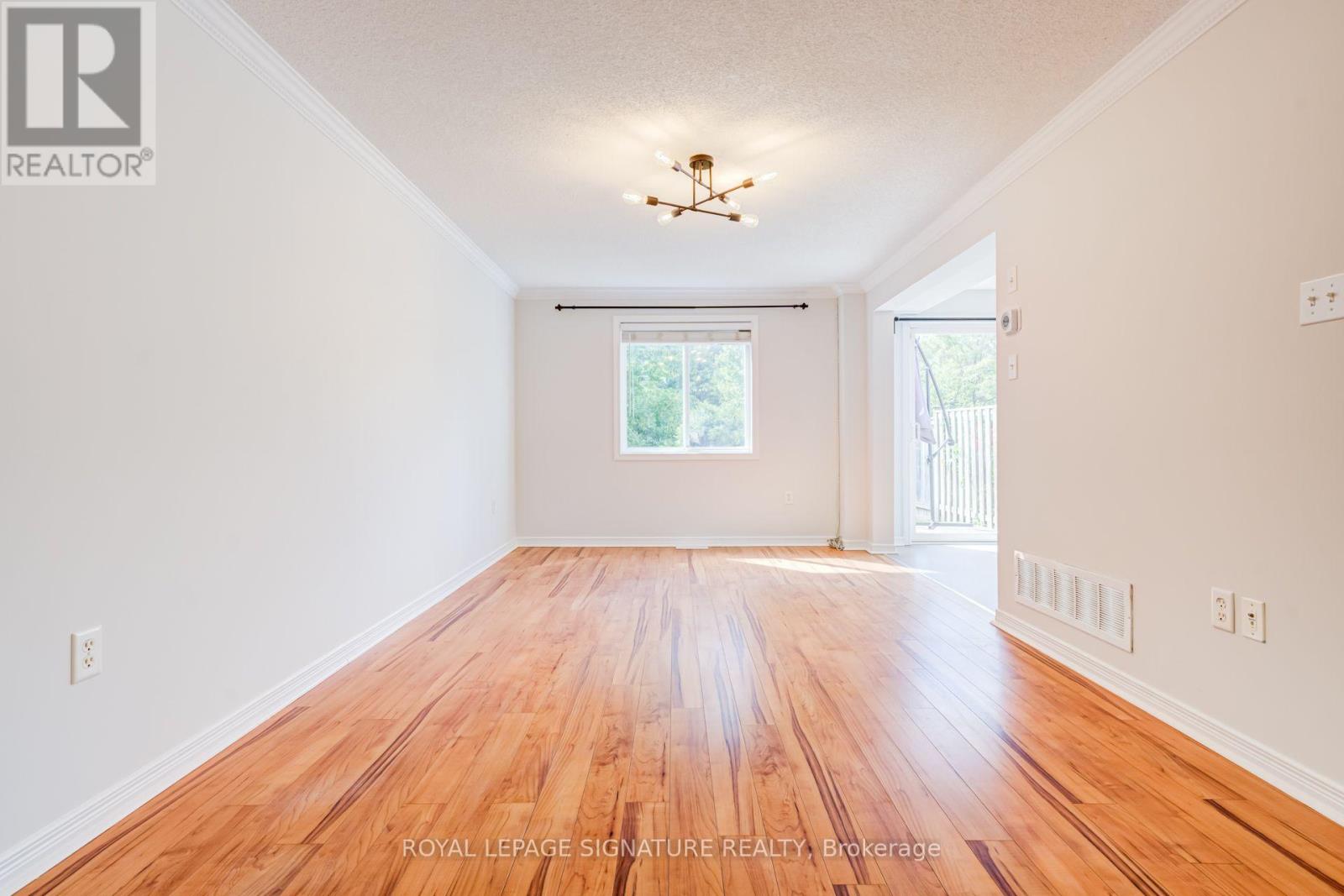 58 Goodwin Drive, Barrie (Painswick South), Ontario  L4N 5Z8 - Photo 5 - S13848510