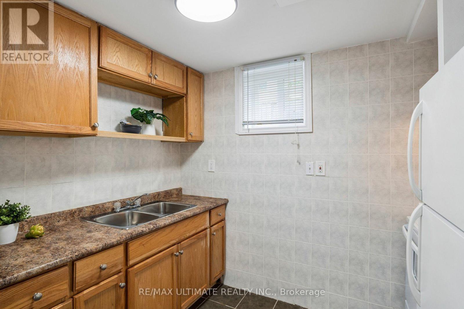 3478 Monica Drive, Mississauga, Ontario  L4T 3E8 - Photo 27 - W13848068