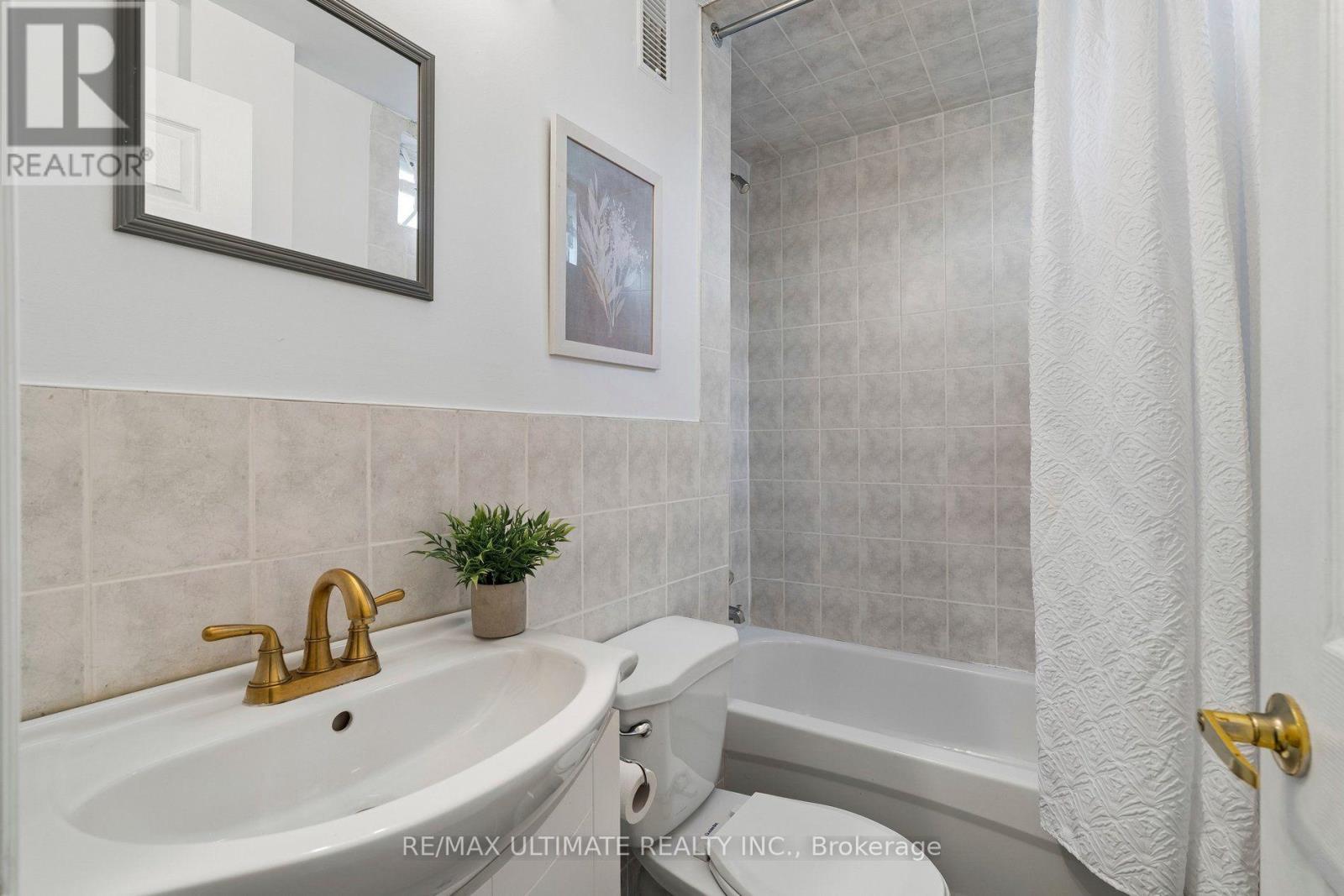 3478 Monica Drive, Mississauga, Ontario  L4T 3E8 - Photo 33 - W13848068