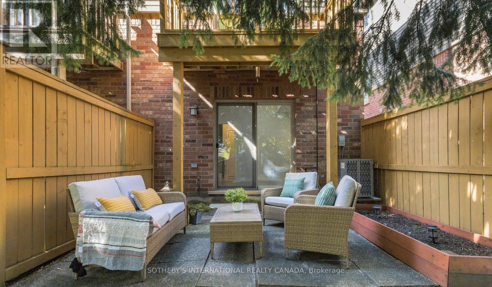 4314 Ingram Common, Burlington, Ontario  L7L 0C4 - Photo 28 - W13848126