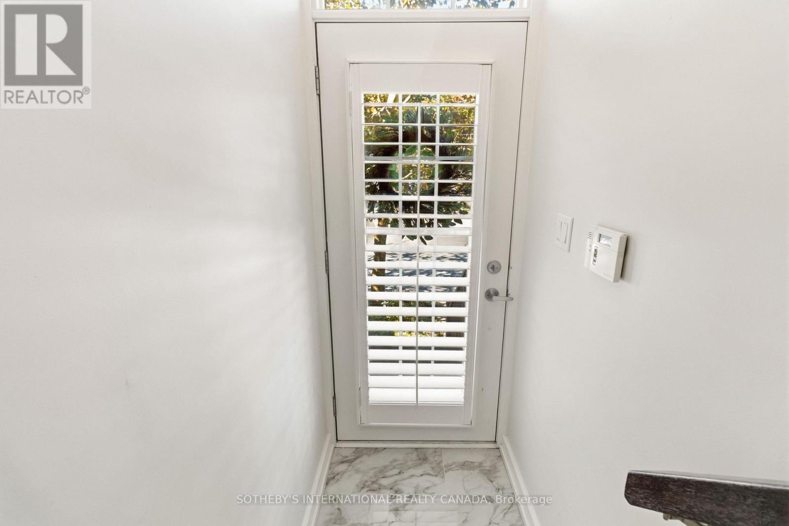 4314 Ingram Common, Burlington, Ontario  L7L 0C4 - Photo 3 - W13848126