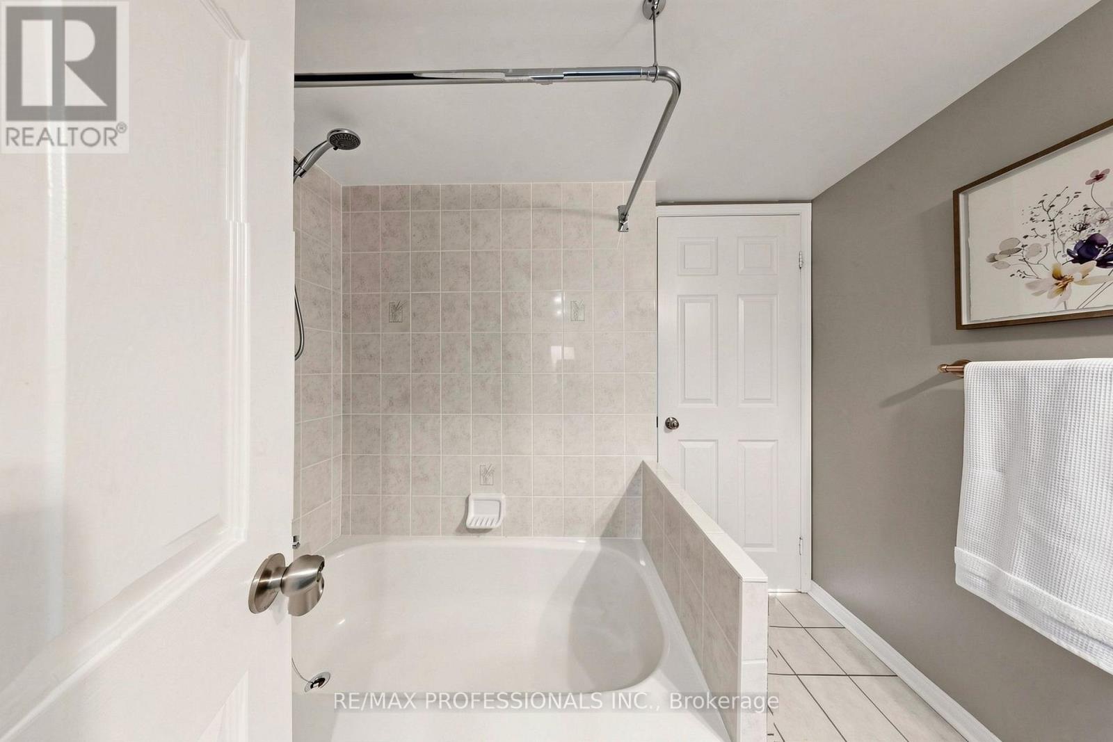 205 - 32 Tannery Street, Mississauga, Ontario  L5M 6T6 - Photo 16 - W13848186