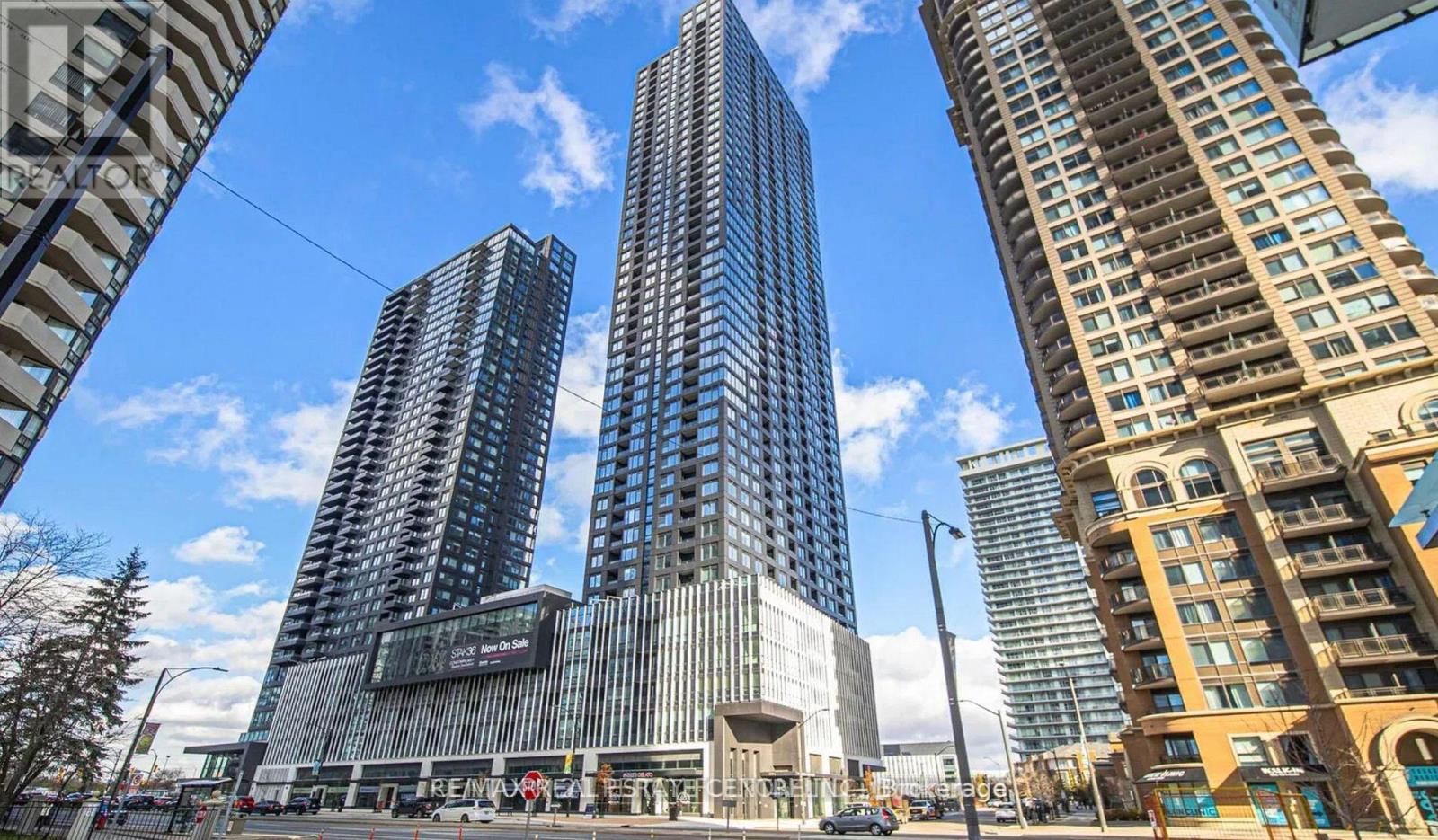 4305 - 395 SQUARE ONE DRIVE