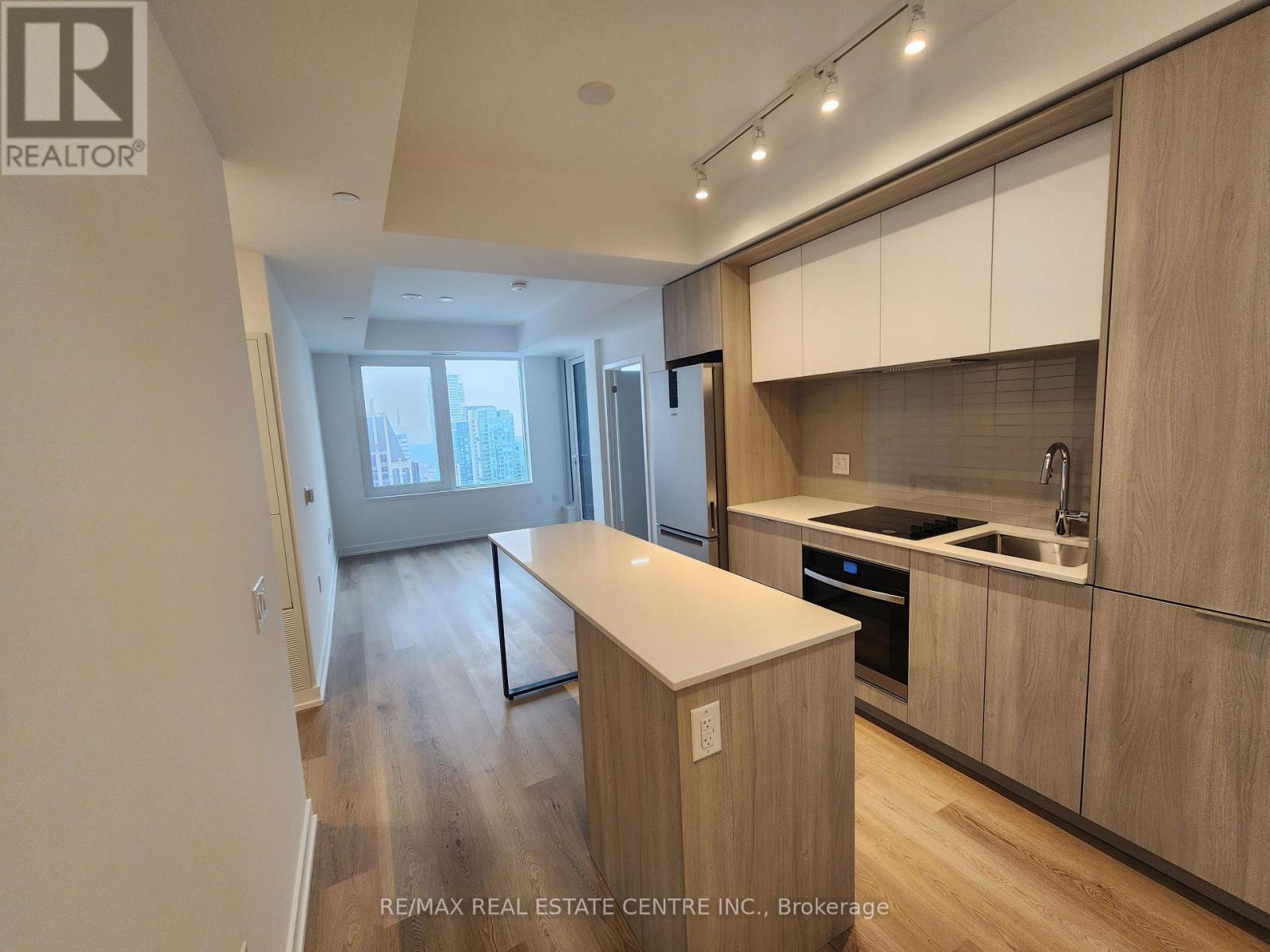 4305 - 395 Square One Drive, Mississauga, Ontario  L5B 0P6 - Photo 16 - W13848316