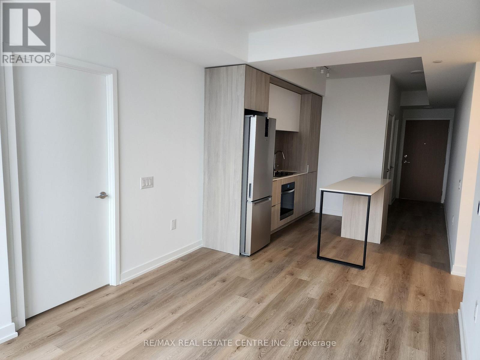 4305 - 395 Square One Drive, Mississauga, Ontario  L5B 0P6 - Photo 6 - W13848316