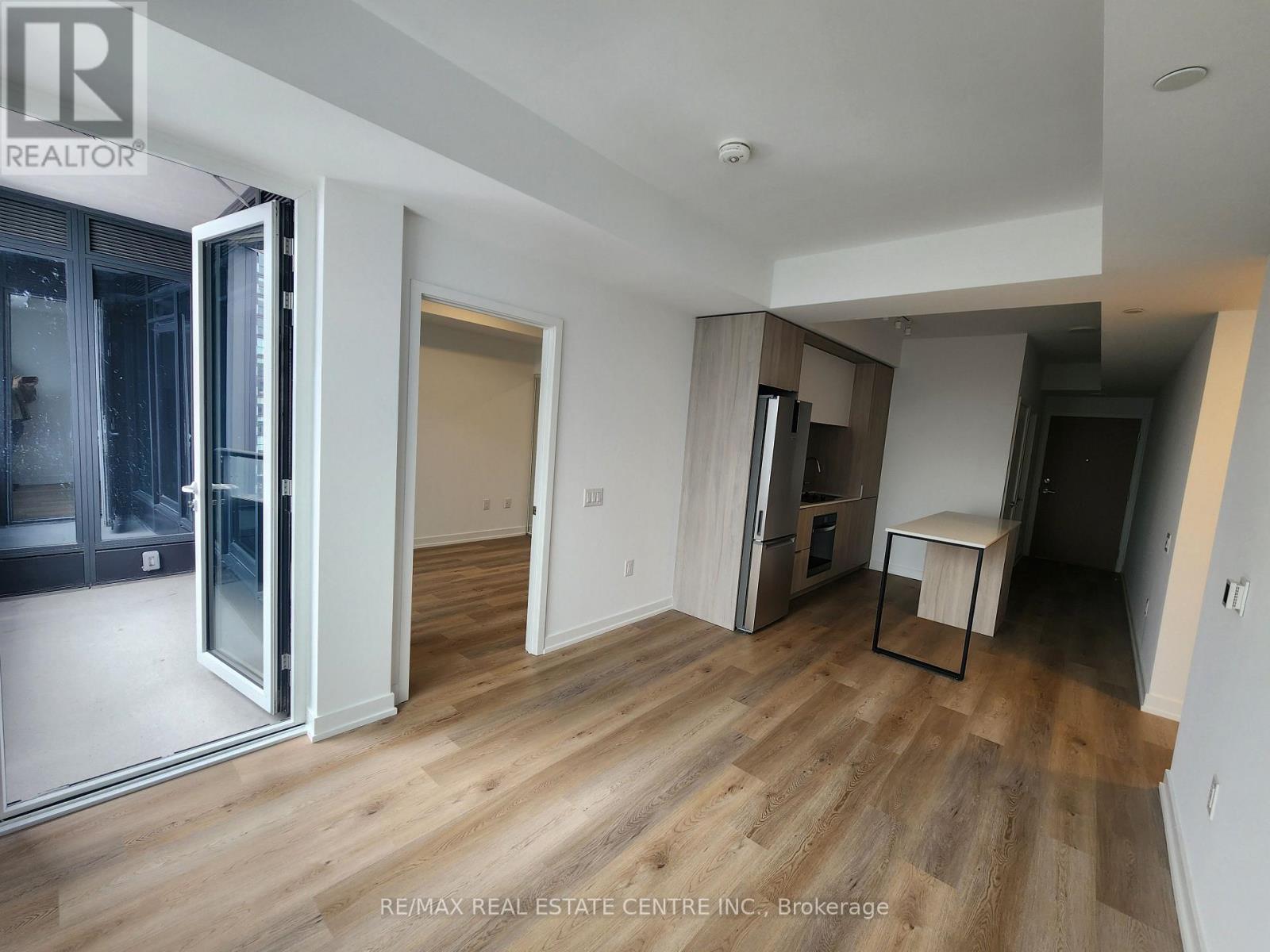 4305 - 395 Square One Drive, Mississauga, Ontario  L5B 0P6 - Photo 7 - W13848316