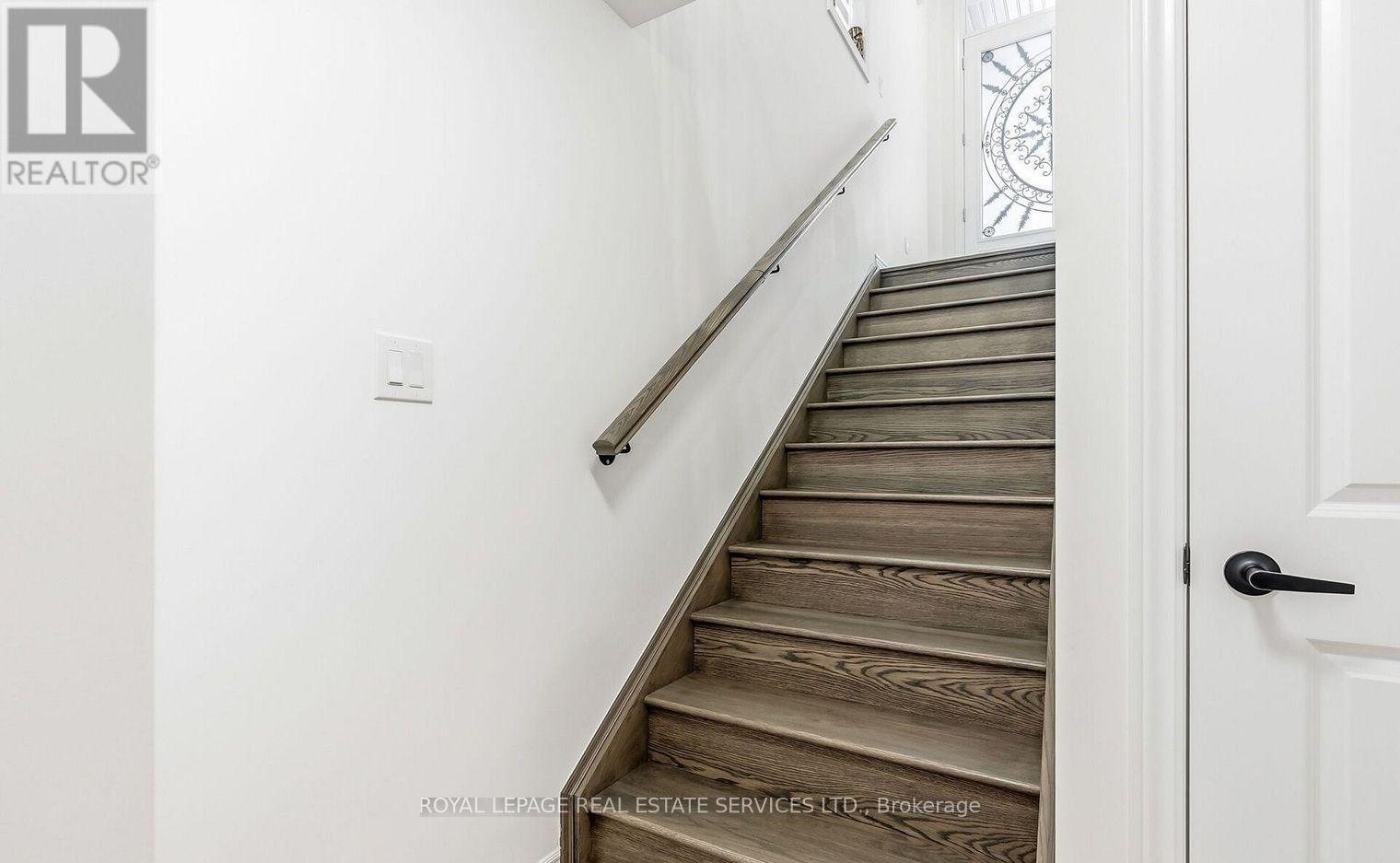 Lower - 488 Parent Place, Milton, Ontario  L9E 1L4 - Photo 3 - W13848372