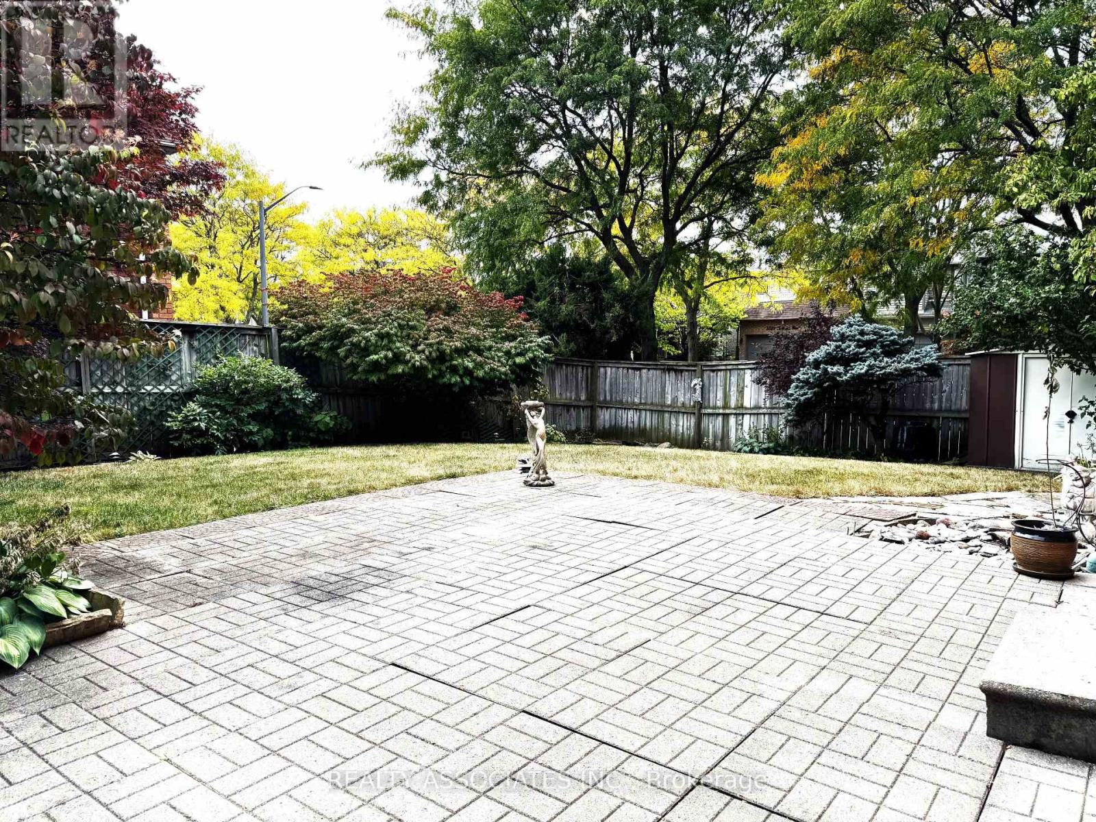 5577 Haddon Hall Road, Mississauga, Ontario  L5M 5G4 - Photo 19 - W13848412