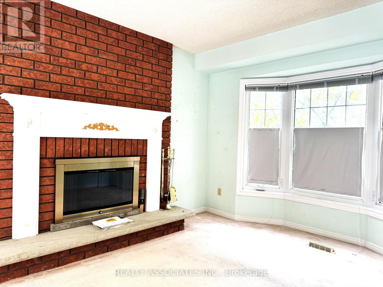 5577 Haddon Hall Road, Mississauga, Ontario  L5M 5G4 - Photo 5 - W13848412
