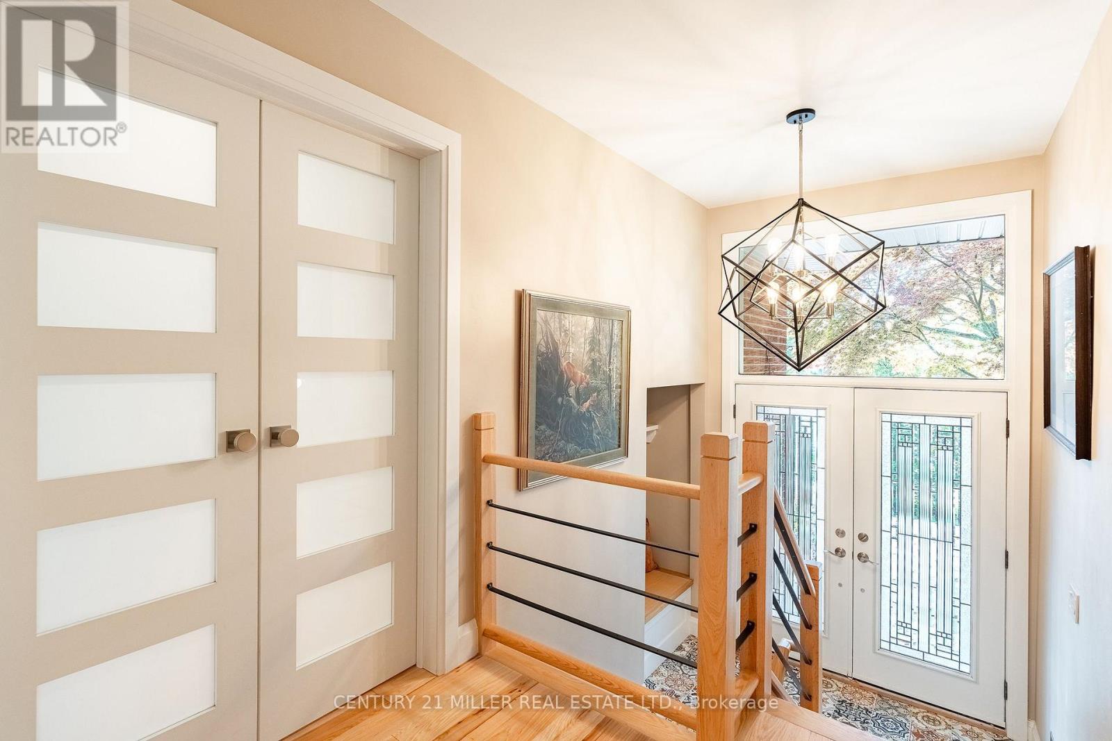 475 Willis Drive, Oakville, Ontario  L6L 4V6 - Photo 5 - W13848506
