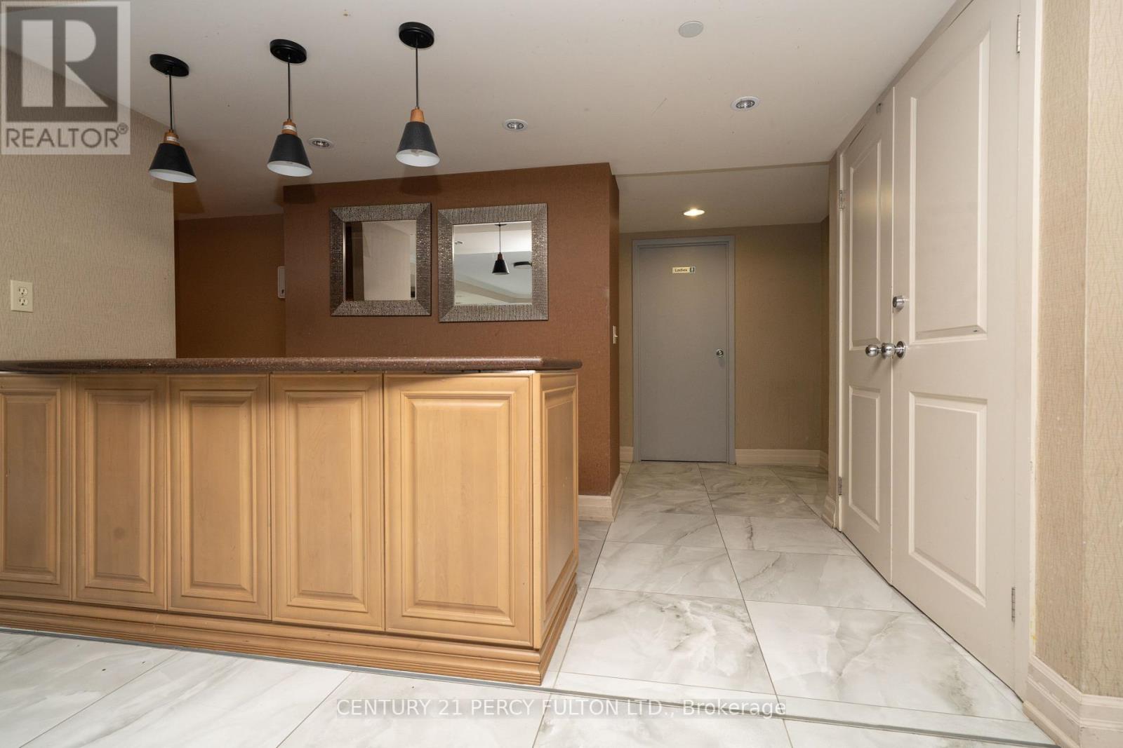 508 - 325 Webb Drive, Mississauga, Ontario  L5B 3Z9 - Photo 18 - W13848536