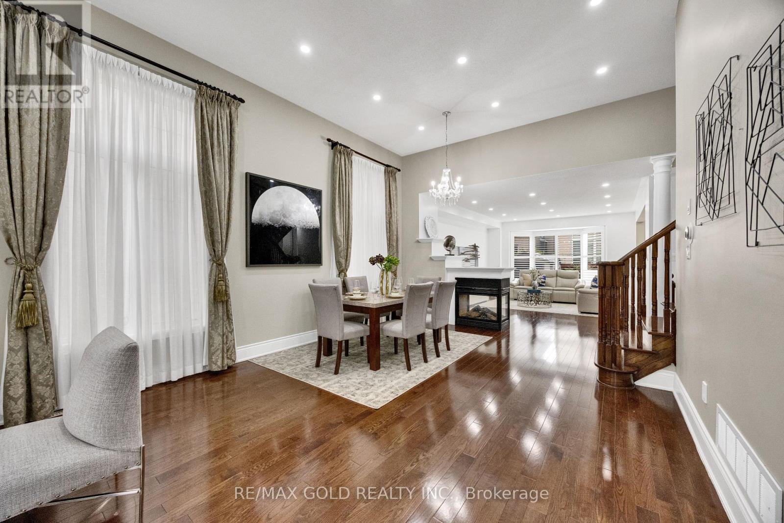 120 Watsonbrook Drive, Brampton, Ontario  L6R 0R4 - Photo 6 - W13848570