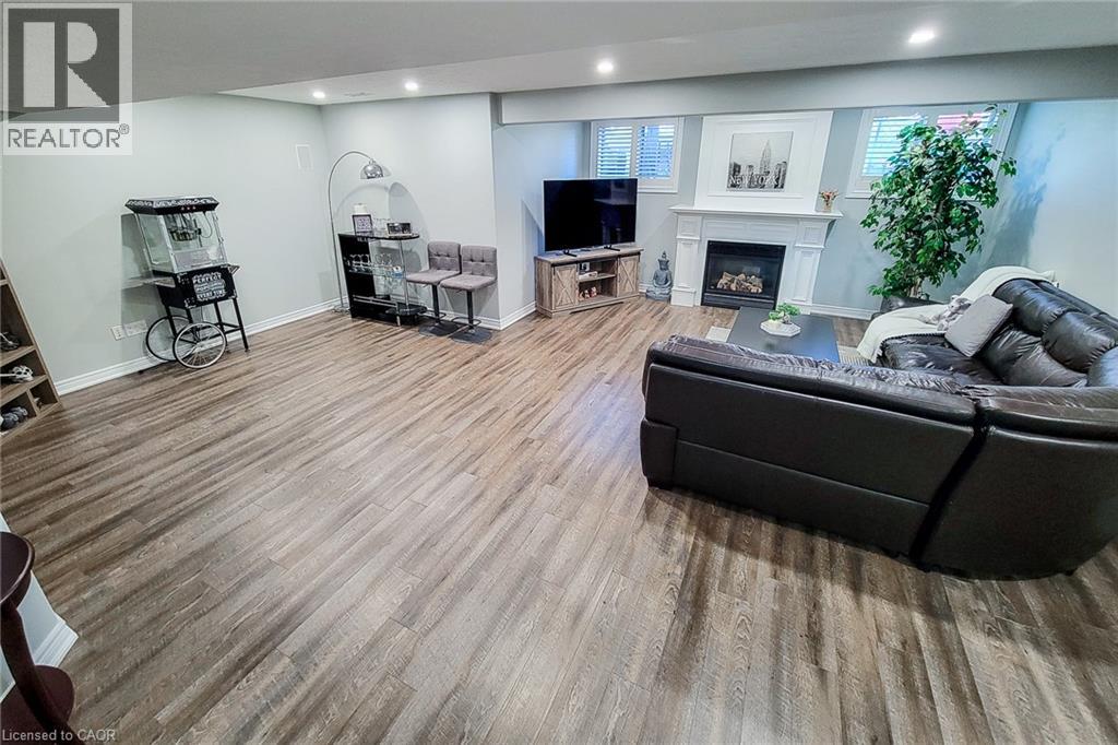 24 Carmichael Crescent, Brantford, Ontario  N3R 8A8 - Photo 39 - 40868092
