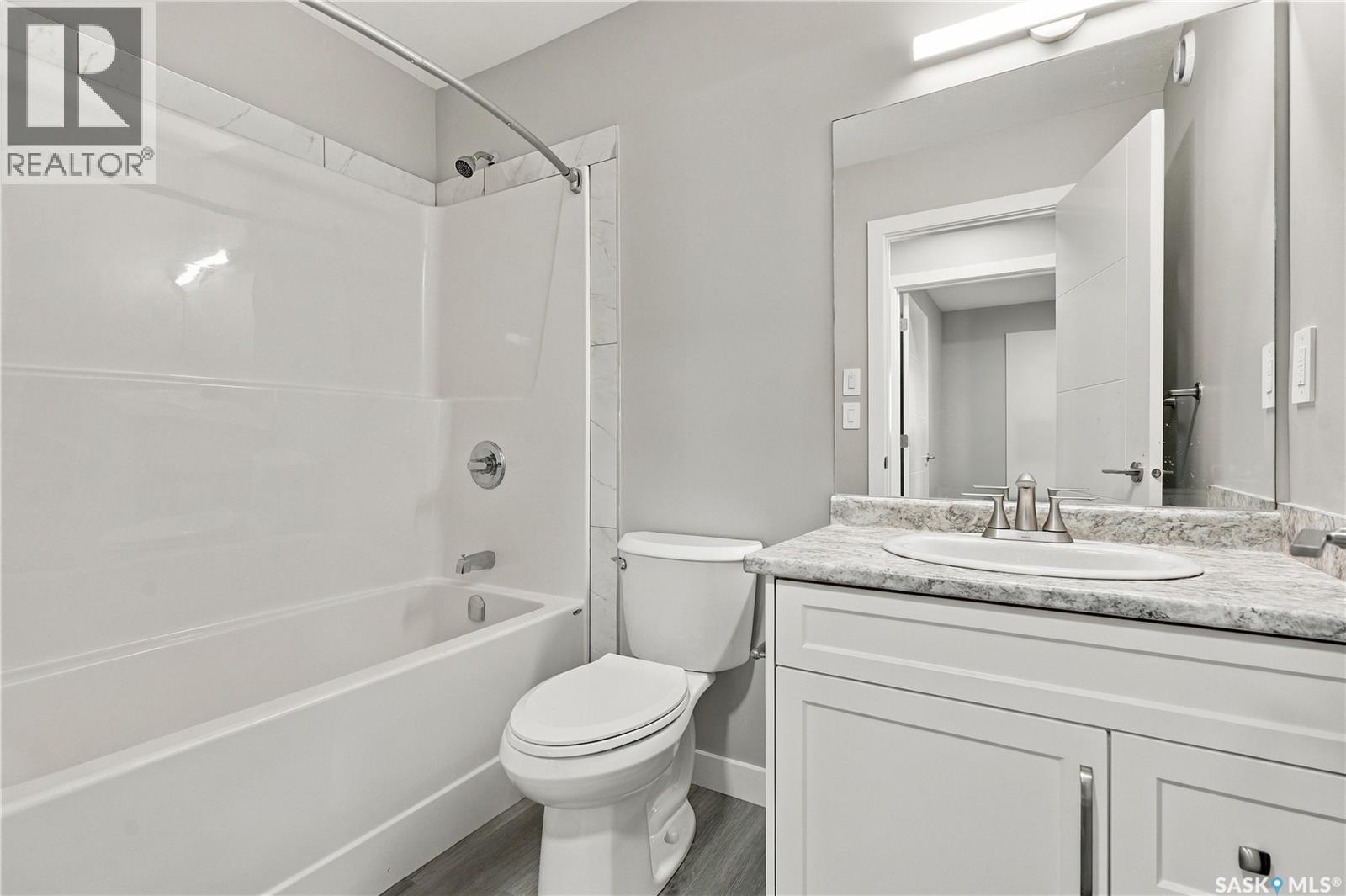 246 Sutter Place, Saskatoon, Saskatchewan  S7T 0R3 - Photo 17 - SK050076