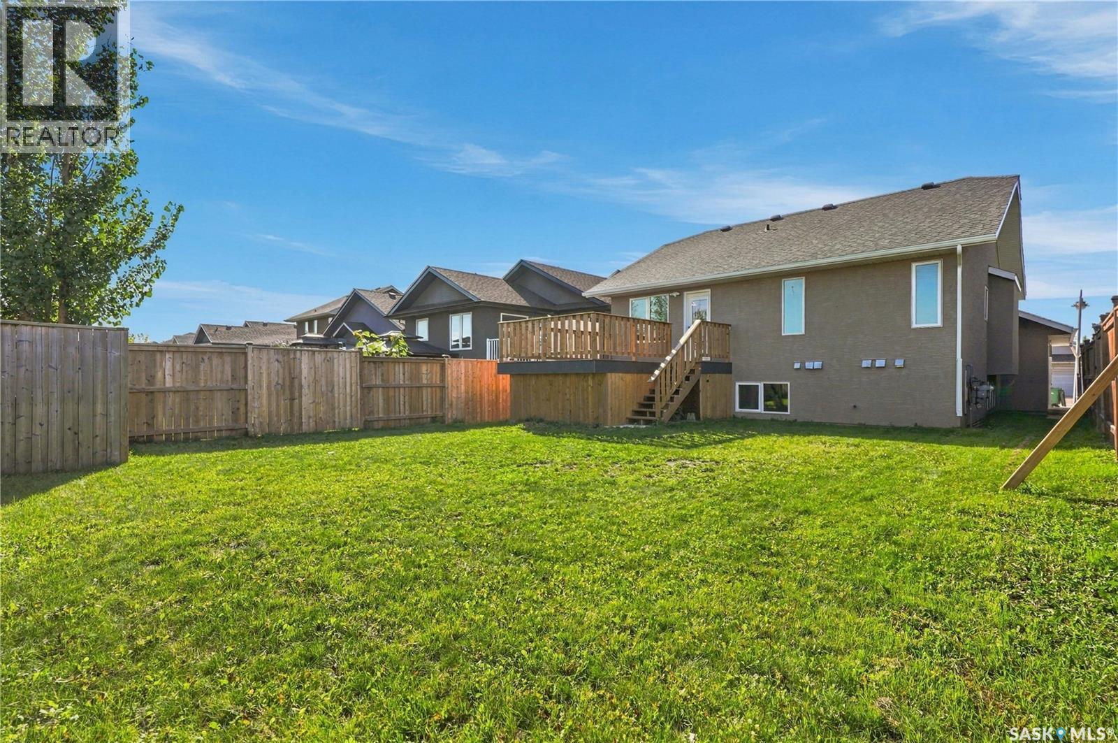 246 Sutter Place, Saskatoon, Saskatchewan  S7T 0R3 - Photo 43 - SK050076
