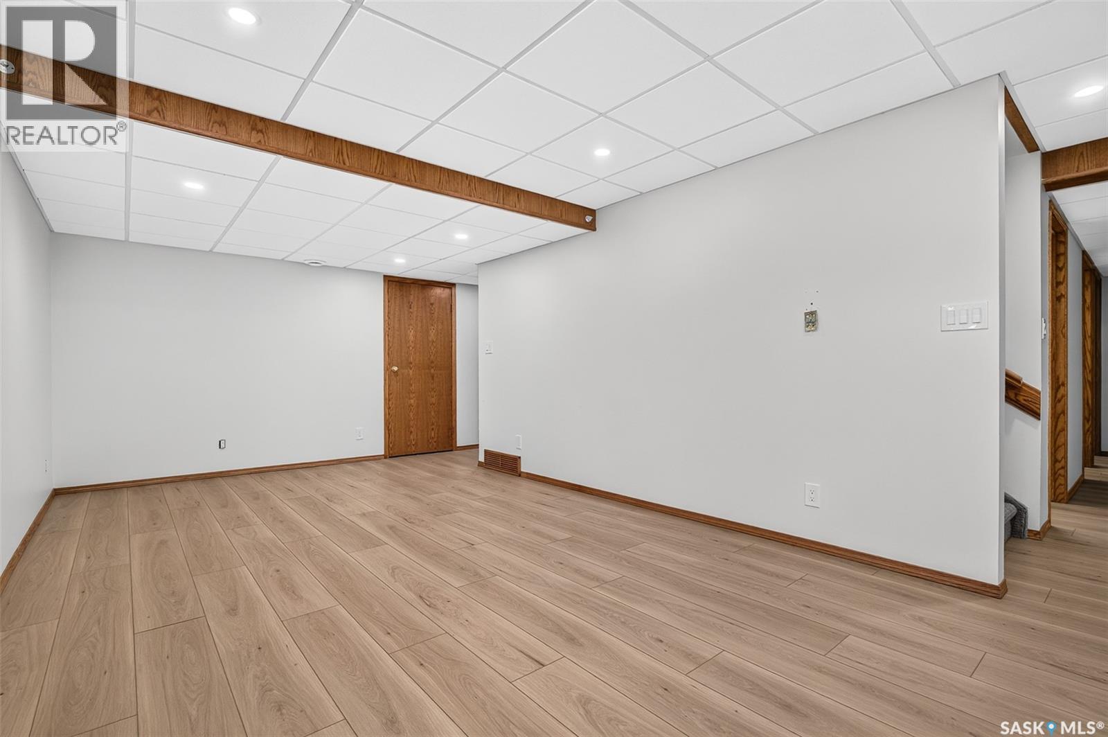 1002 Vaughan Street, Moose Jaw, Saskatchewan  S6H 5P2 - Photo 48 - SK050065