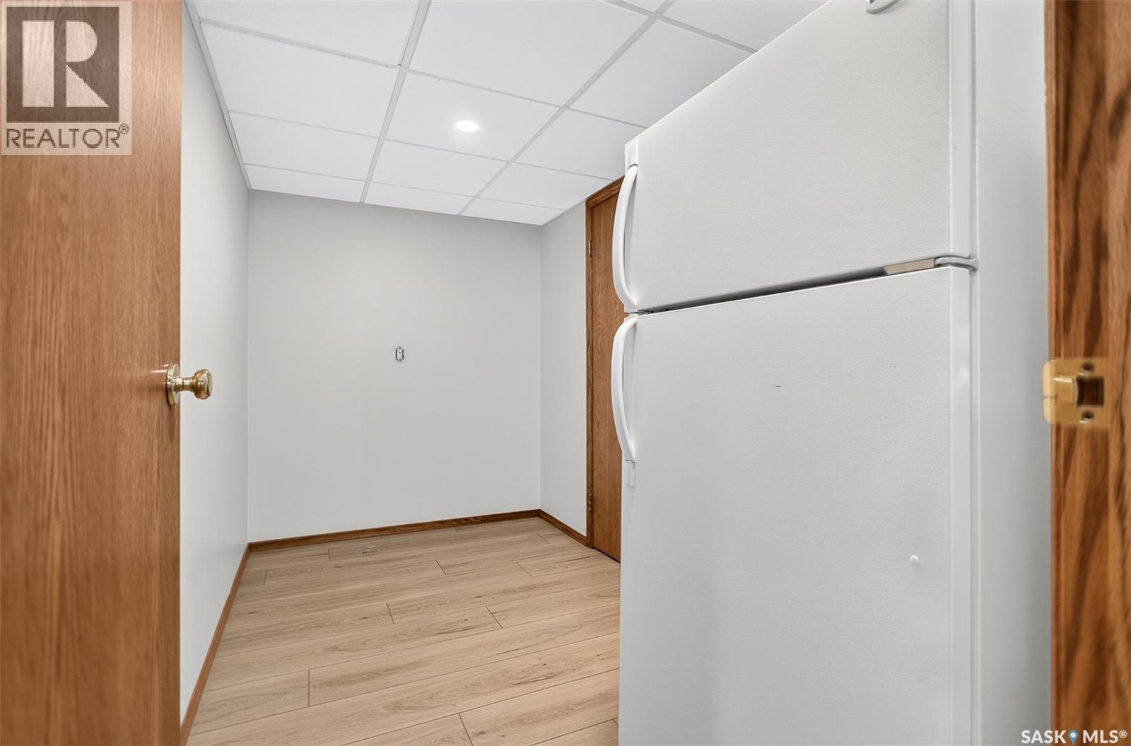 1002 Vaughan Street, Moose Jaw, Saskatchewan  S6H 5P2 - Photo 60 - SK050065