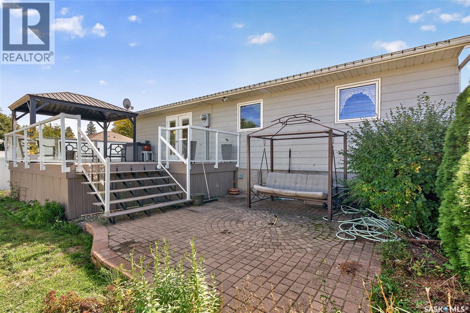 1002 Vaughan Street, Moose Jaw, Saskatchewan  S6H 5P2 - Photo 76 - SK050065
