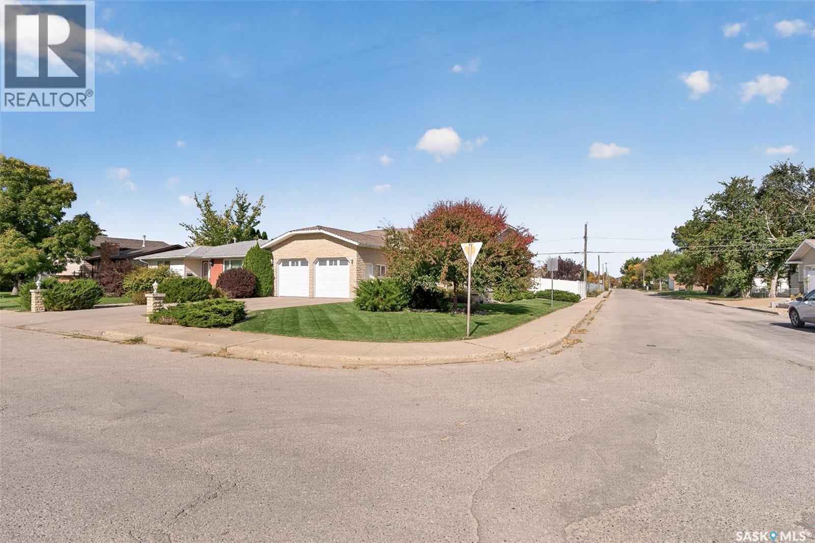 1002 Vaughan Street, Moose Jaw, Saskatchewan  S6H 5P2 - Photo 89 - SK050065
