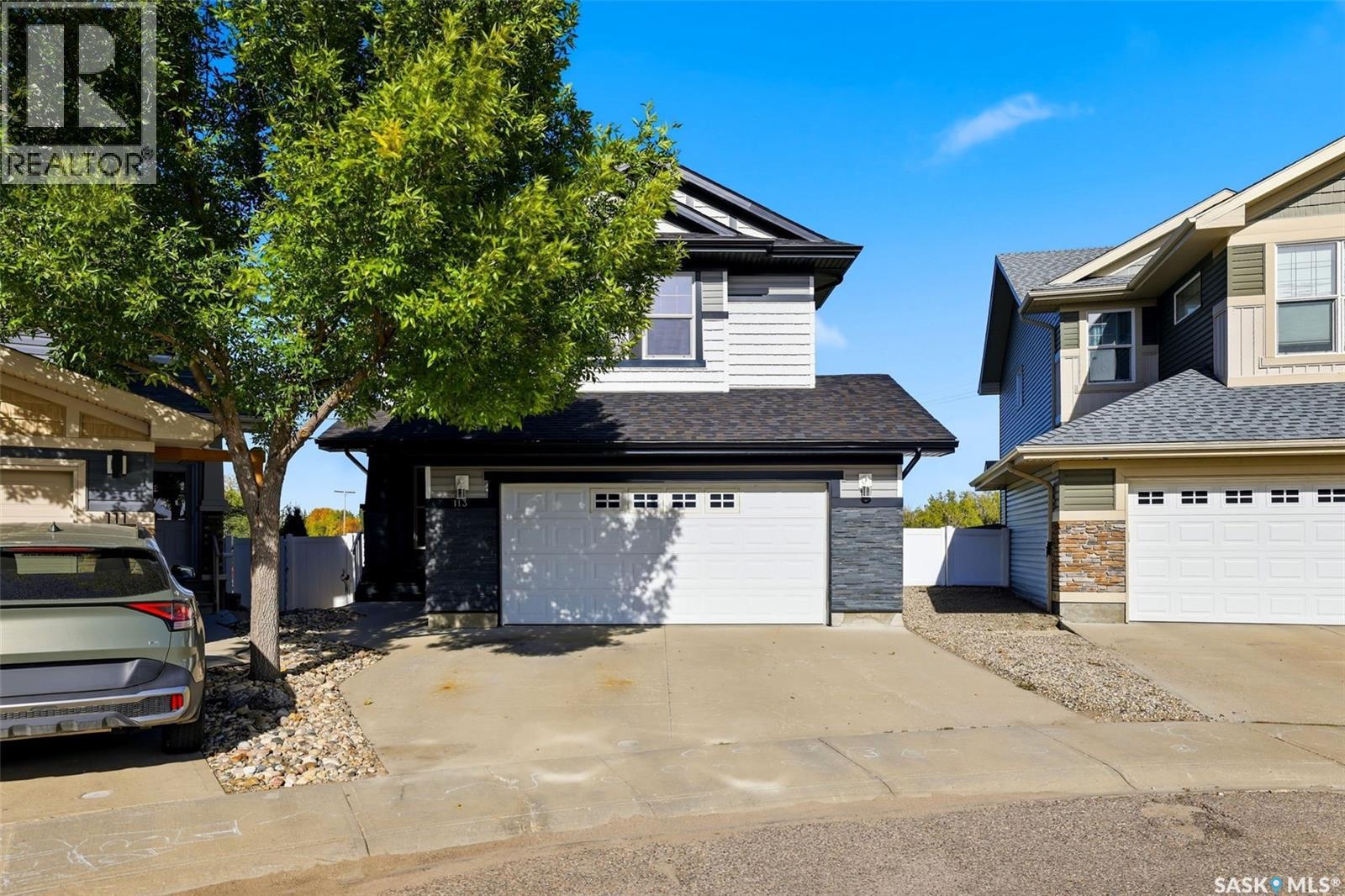 113 Poplar Bluff Crescent, Regina, Saskatchewan  S4Y 0B5 - Photo 2 - SK050038