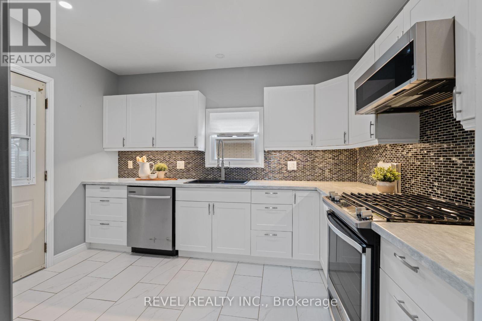 3 1/2 Dundonald Street, St. Catharines, Ontario  L2P 2A8 - Photo 13 - X13848110