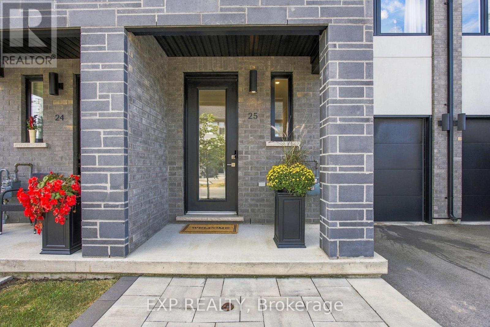 25 - 166 Mount Albion Road, Hamilton, Ontario  L8K 5S8 - Photo 1 - X13848210