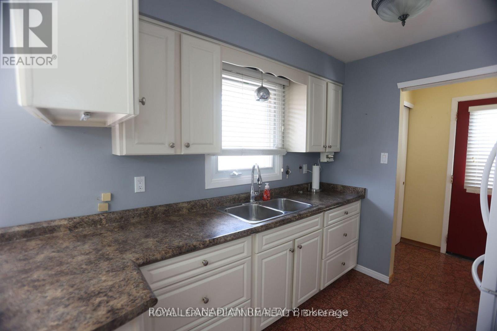77 Culver Crescent, London East, Ontario  N5V 3G3 - Photo 7 - X13848268