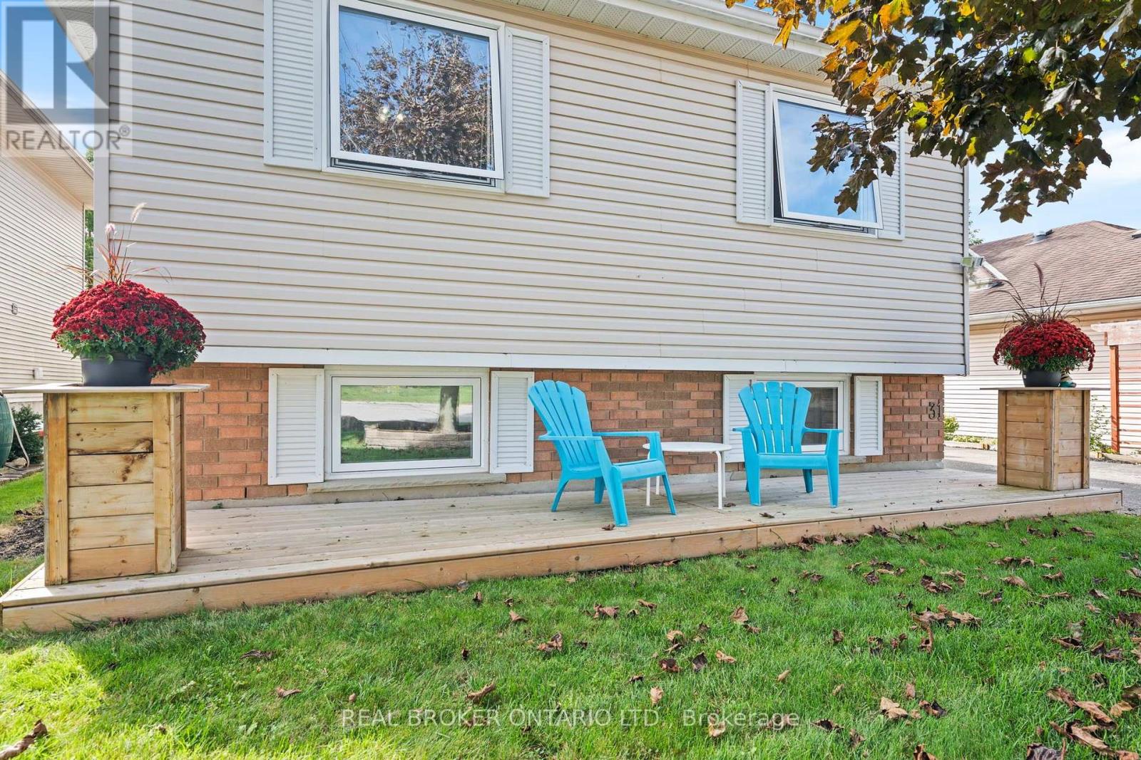 31 Beckett Boulevard, Tillsonburg, Ontario  N4G 5N2 - Photo 2 - X13848296