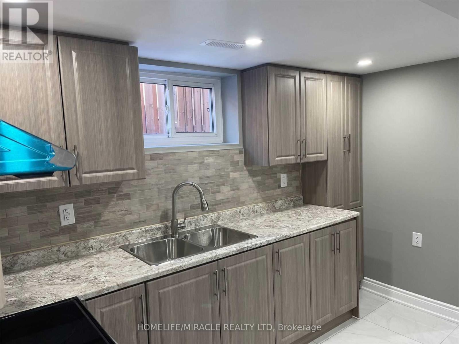 #bsmt - 64 Gainsborough Road, Hamilton, Ontario  L8E 1E1 - Photo 9 - X13848326