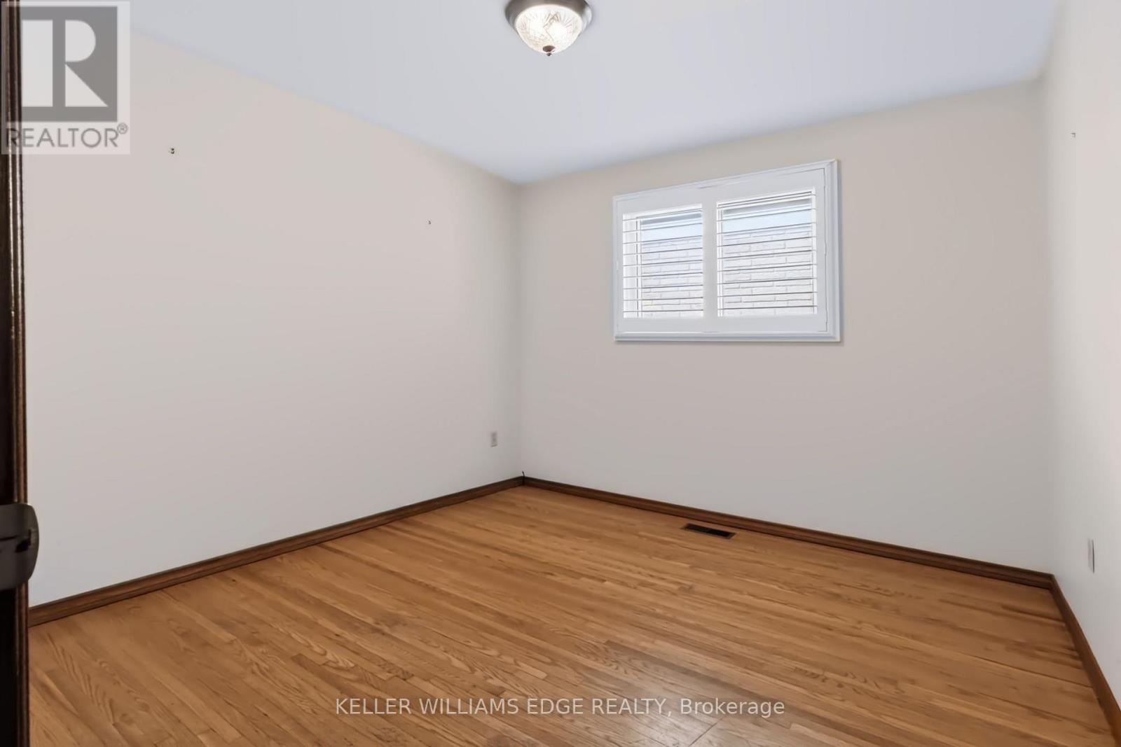 261 Carla Avenue, Hamilton, Ontario  L8G 3M9 - Photo 10 - X13848436