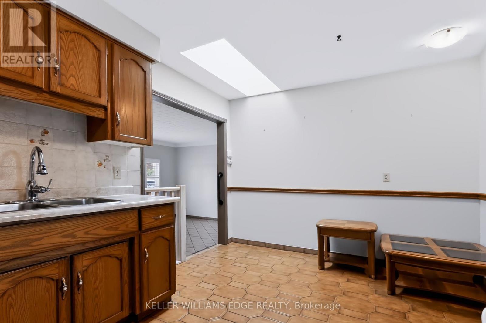 261 Carla Avenue, Hamilton, Ontario  L8G 3M9 - Photo 17 - X13848436