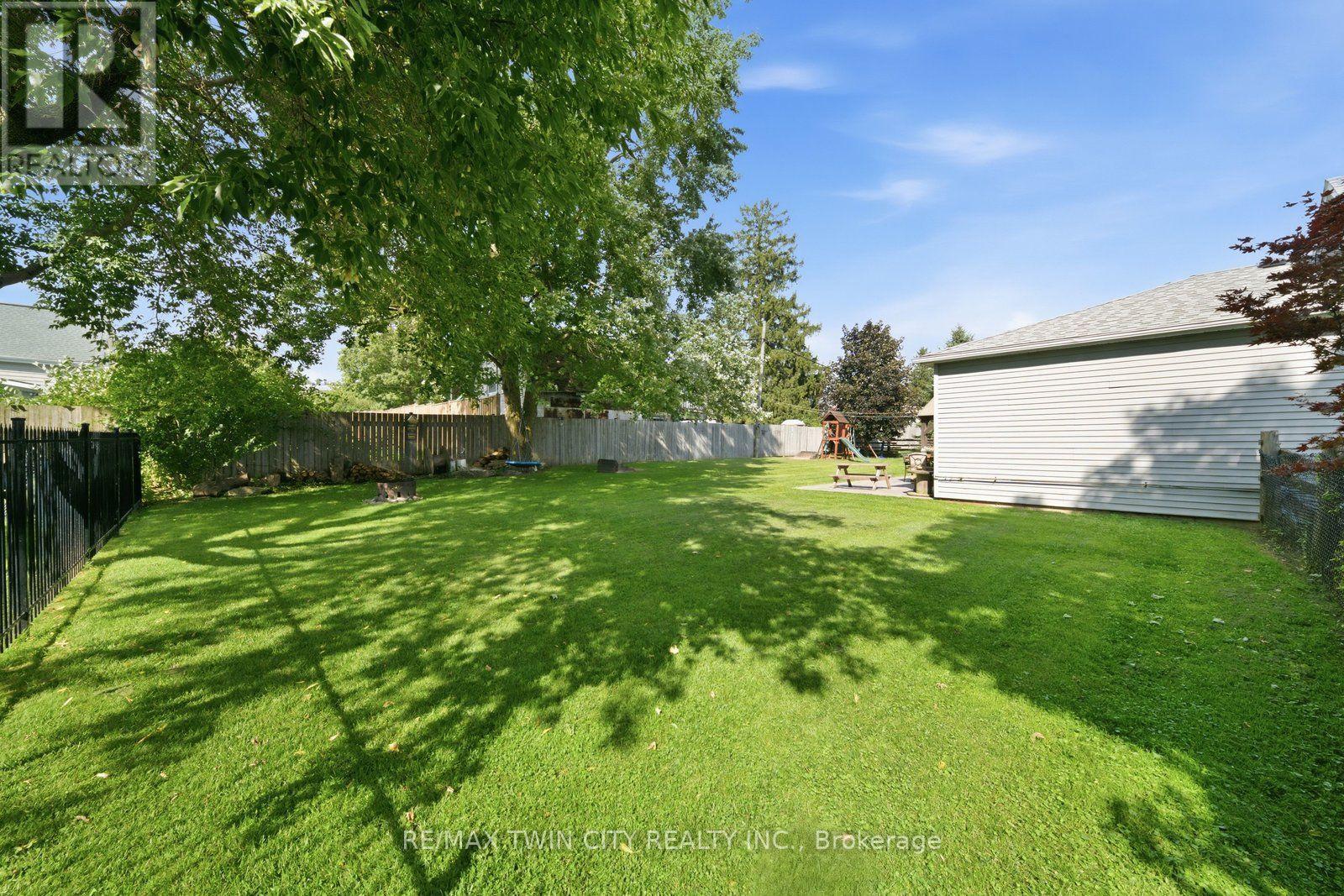 2214 William Shakespeare Street, Perth East, Ontario  N0B 2P0 - Photo 35 - X13848444