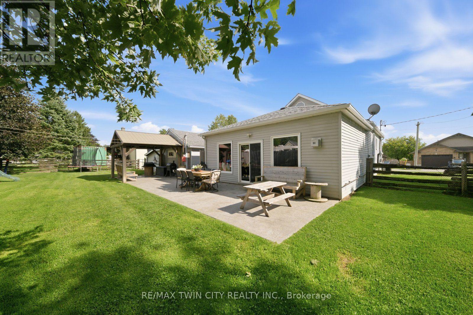 2214 William Shakespeare Street, Perth East, Ontario  N0B 2P0 - Photo 36 - X13848444