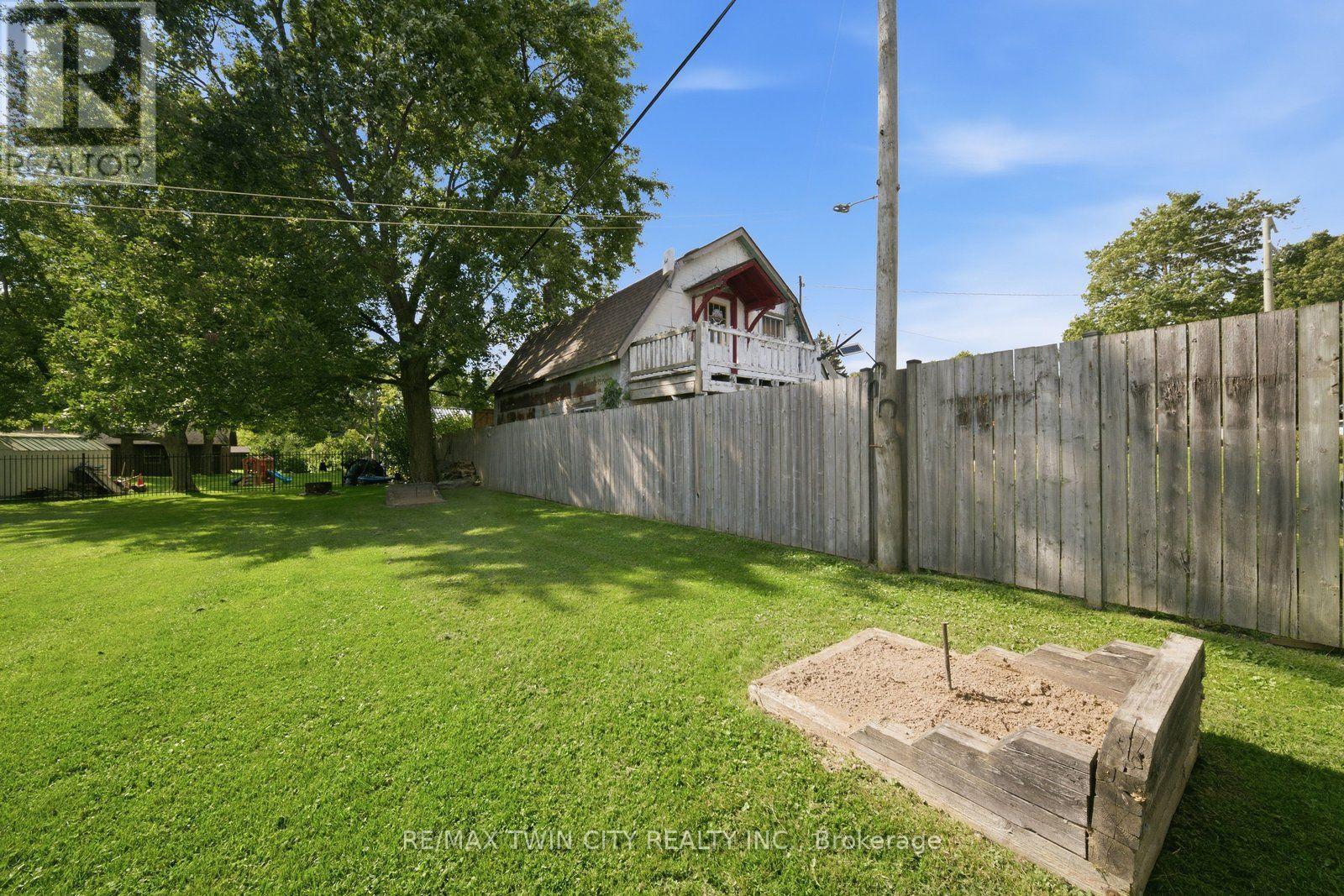 2214 William Shakespeare Street, Perth East, Ontario  N0B 2P0 - Photo 44 - X13848444