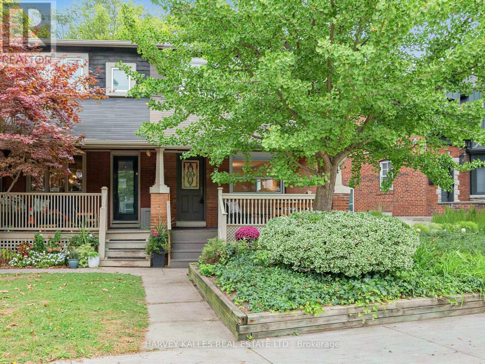 4 Kenrae Road, Toronto, Ontario  M4G 1Y1 - Photo 3 - C13847516