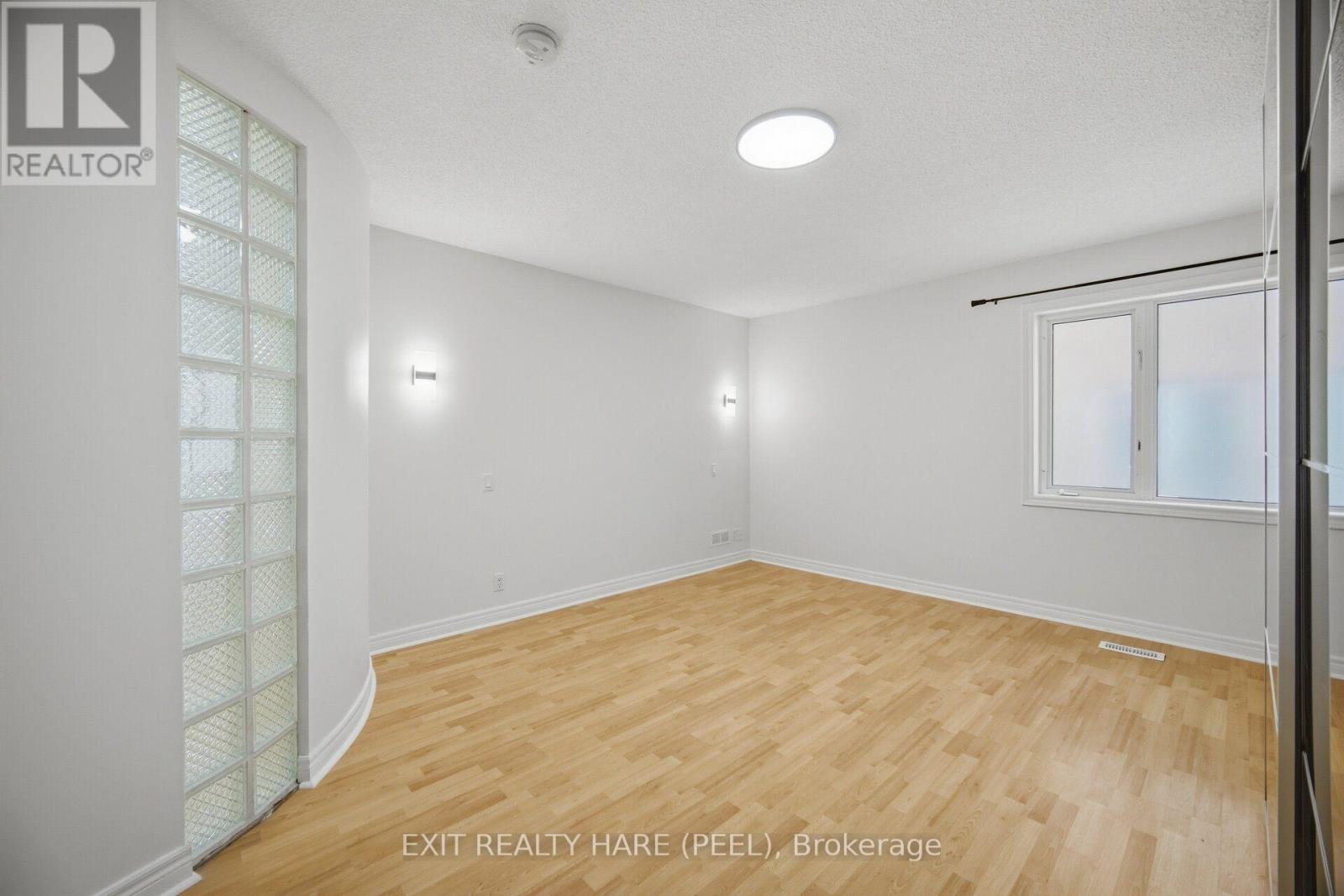 7698 Kipling Avenue, Vaughan, Ontario  L4L 1Y6 - Photo 25 - N13753942