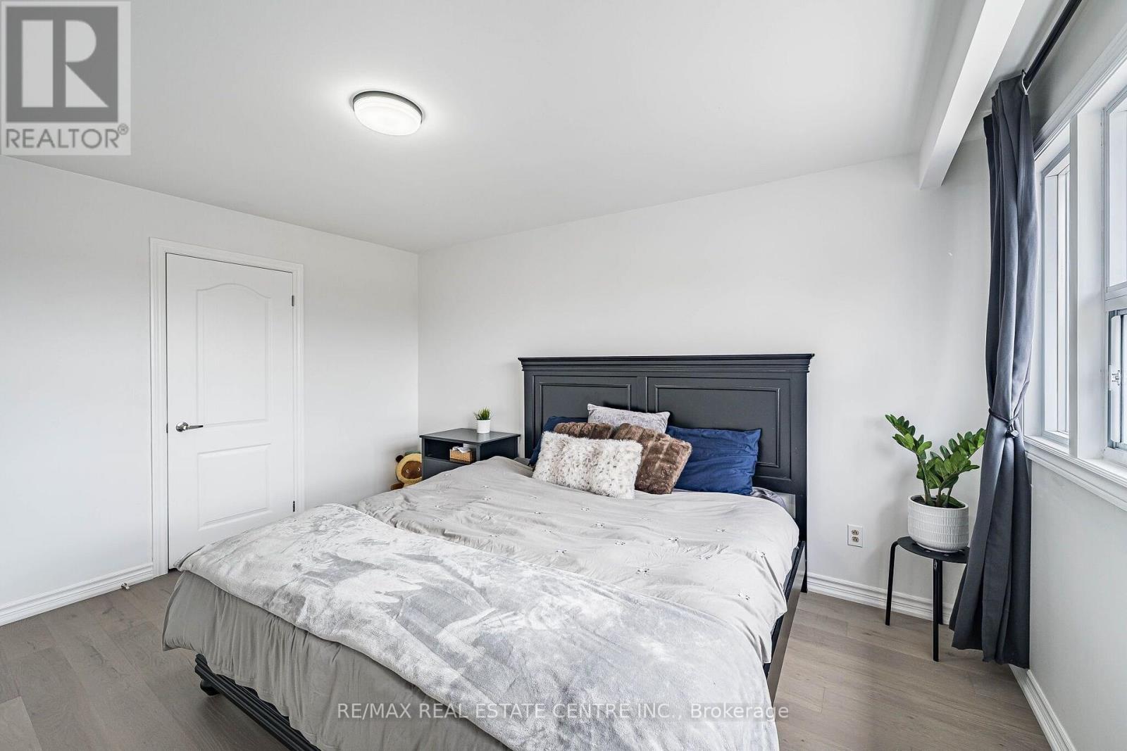 665 Jane Street, Toronto, Ontario  M6N 4A6 - Photo 23 - W13847086