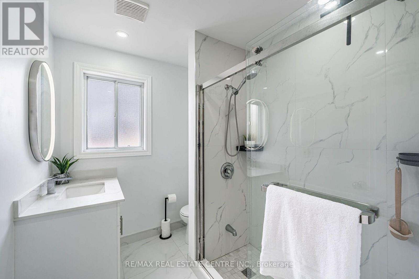 665 Jane Street, Toronto, Ontario  M6N 4A6 - Photo 28 - W13847086