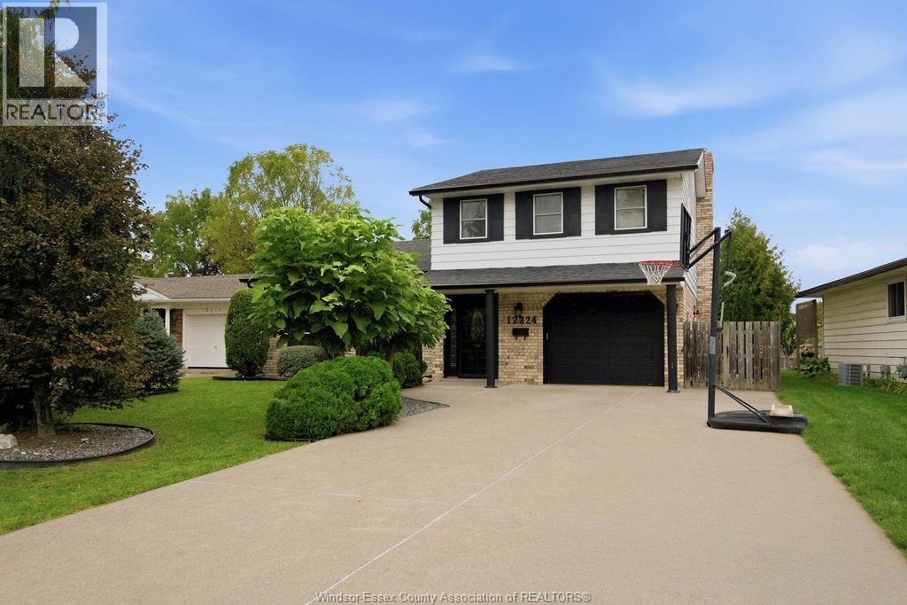 12224 ST THOMAS CRESCENT, Tecumseh, Ontario