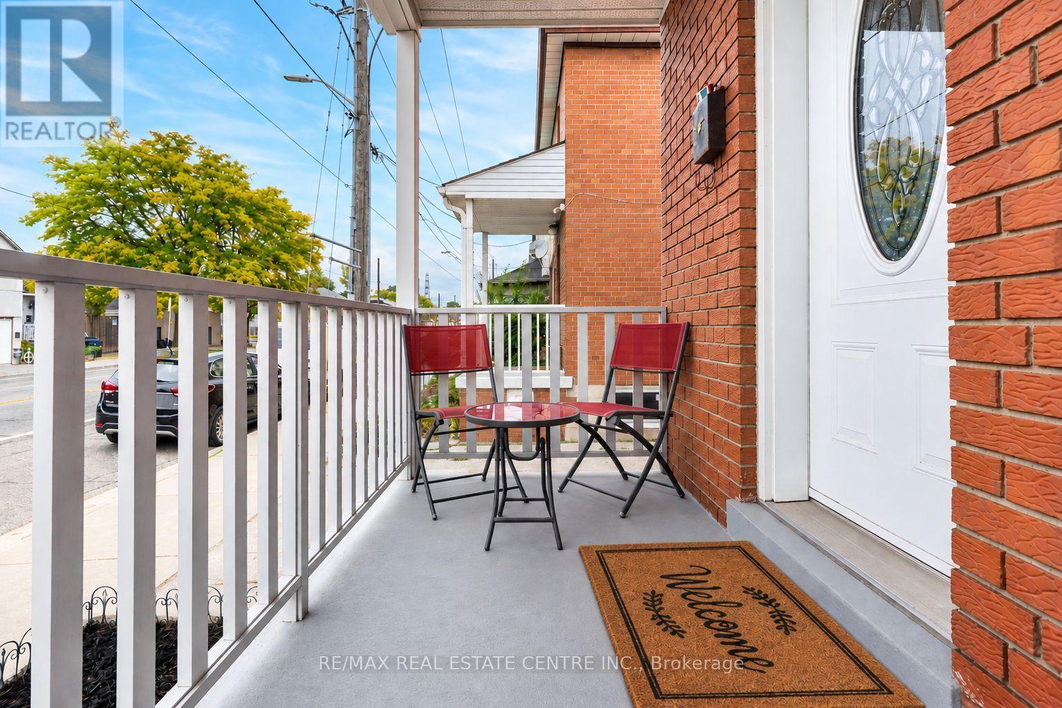 665 Jane Street, Toronto, Ontario  M6N 4A6 - Photo 5 - W13847086