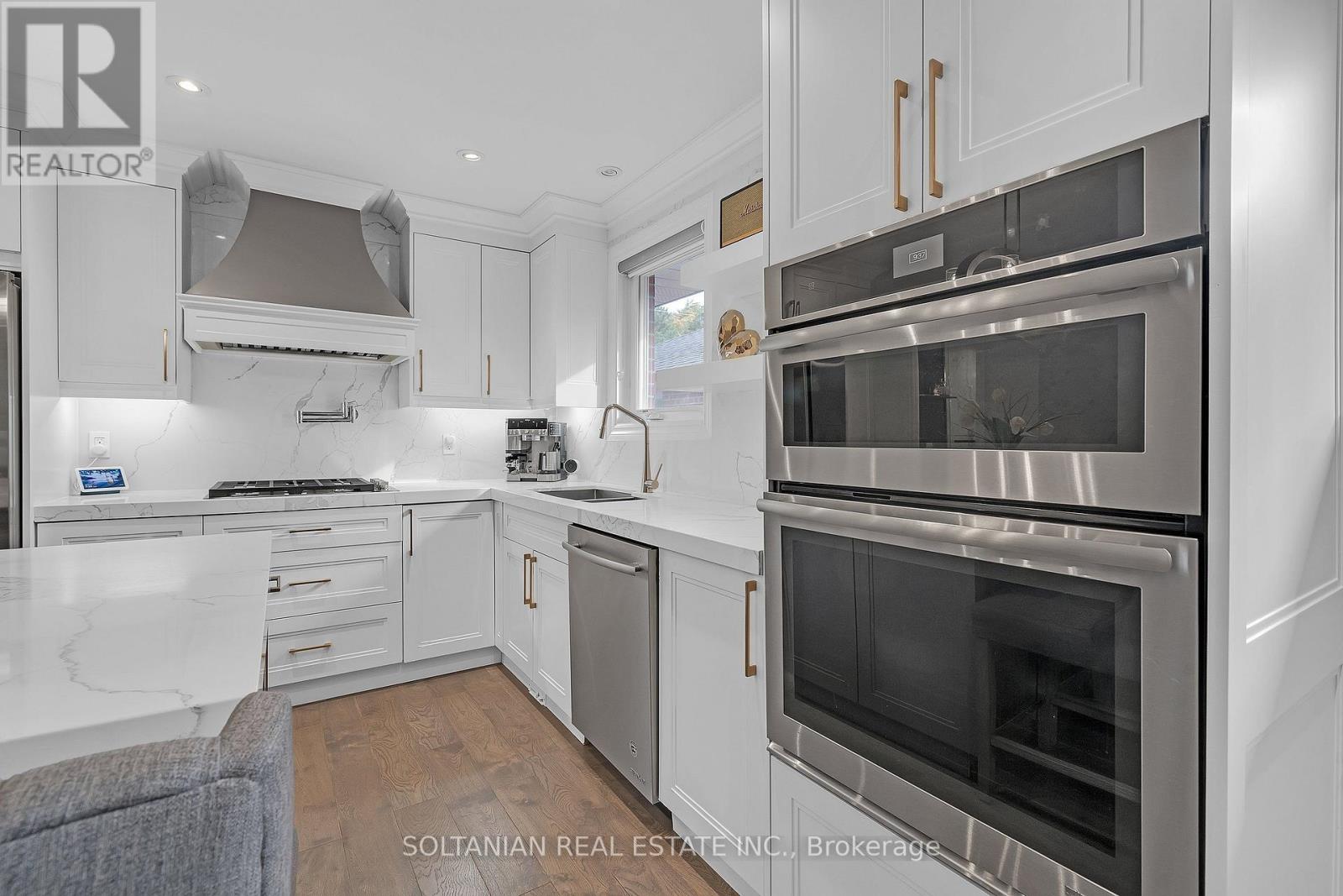 33 Madawaska Avenue, Toronto, Ontario  M2M 2R1 - Photo 10 - C13848318
