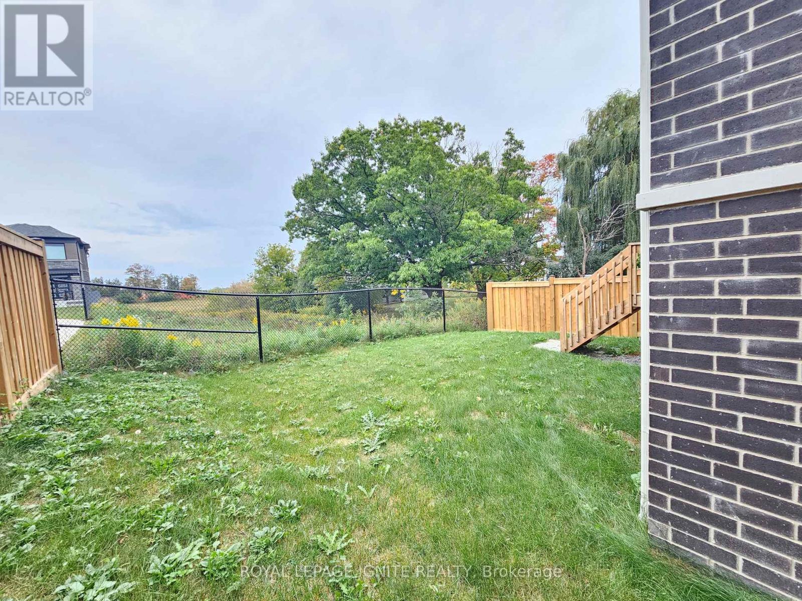 3250 Chimney Swift Crescent, Pickering, Ontario  L1X 0N3 - Photo 18 - E13763178