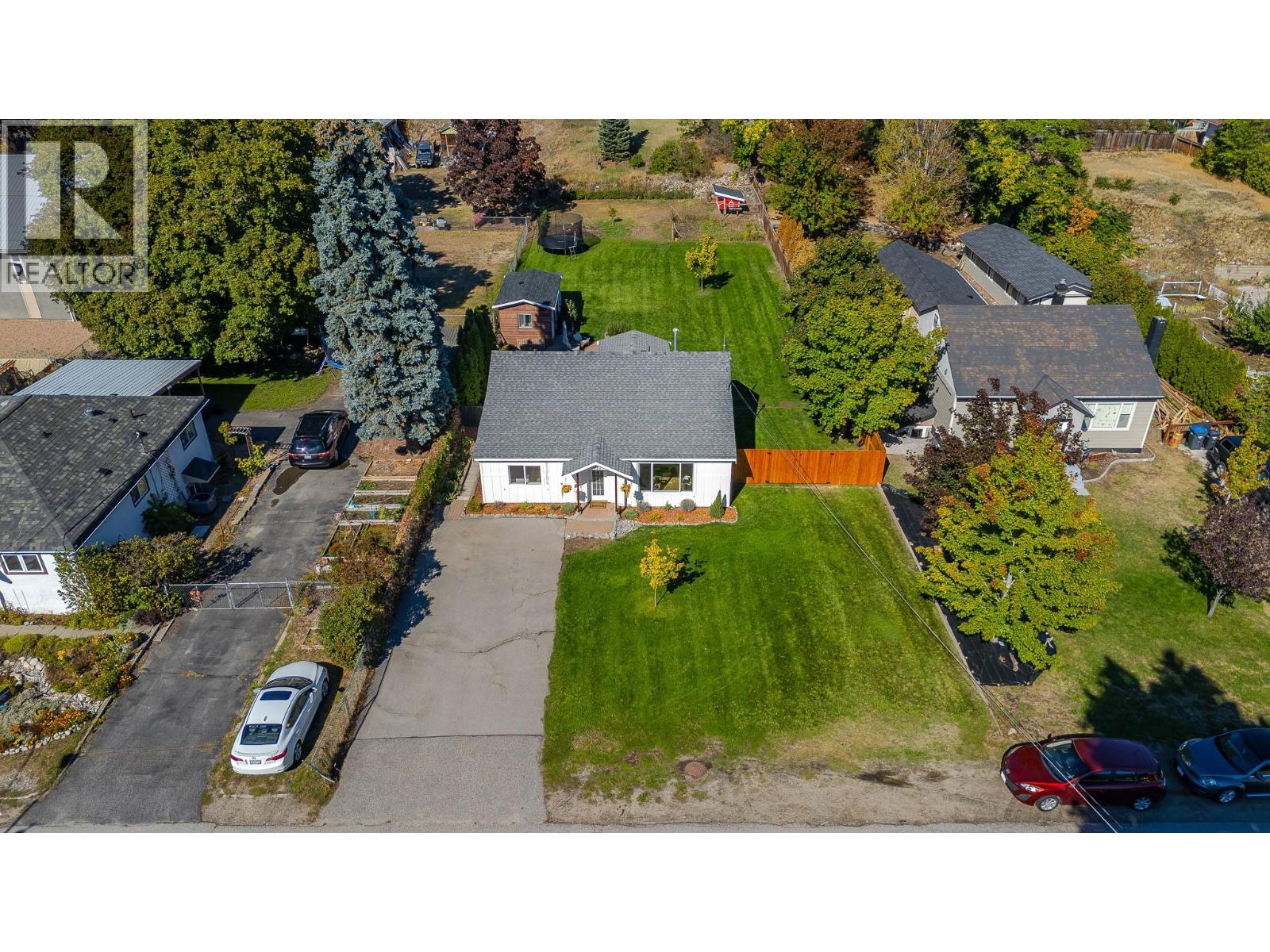 9722 Julia Street, Summerland, British Columbia  V0H 1Z5 - Photo 2 - 10402269