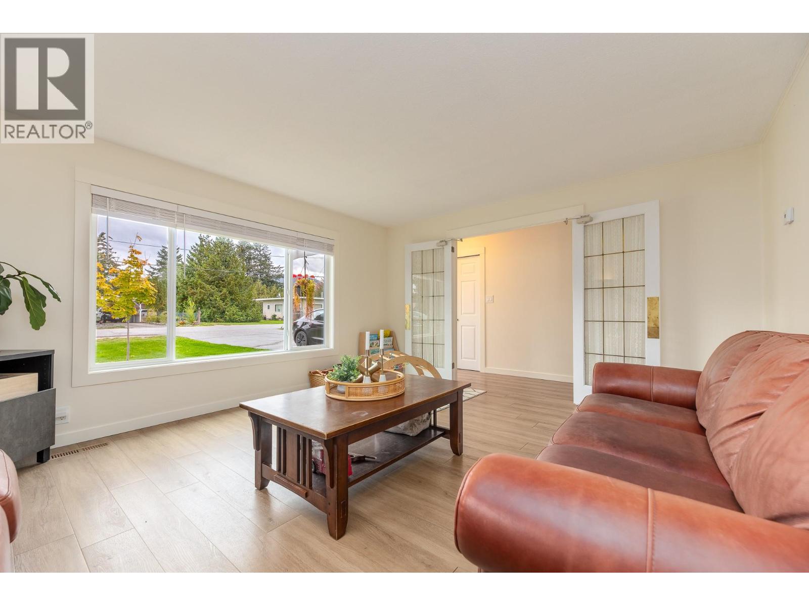 9722 Julia Street, Summerland, British Columbia  V0H 1Z5 - Photo 6 - 10402269