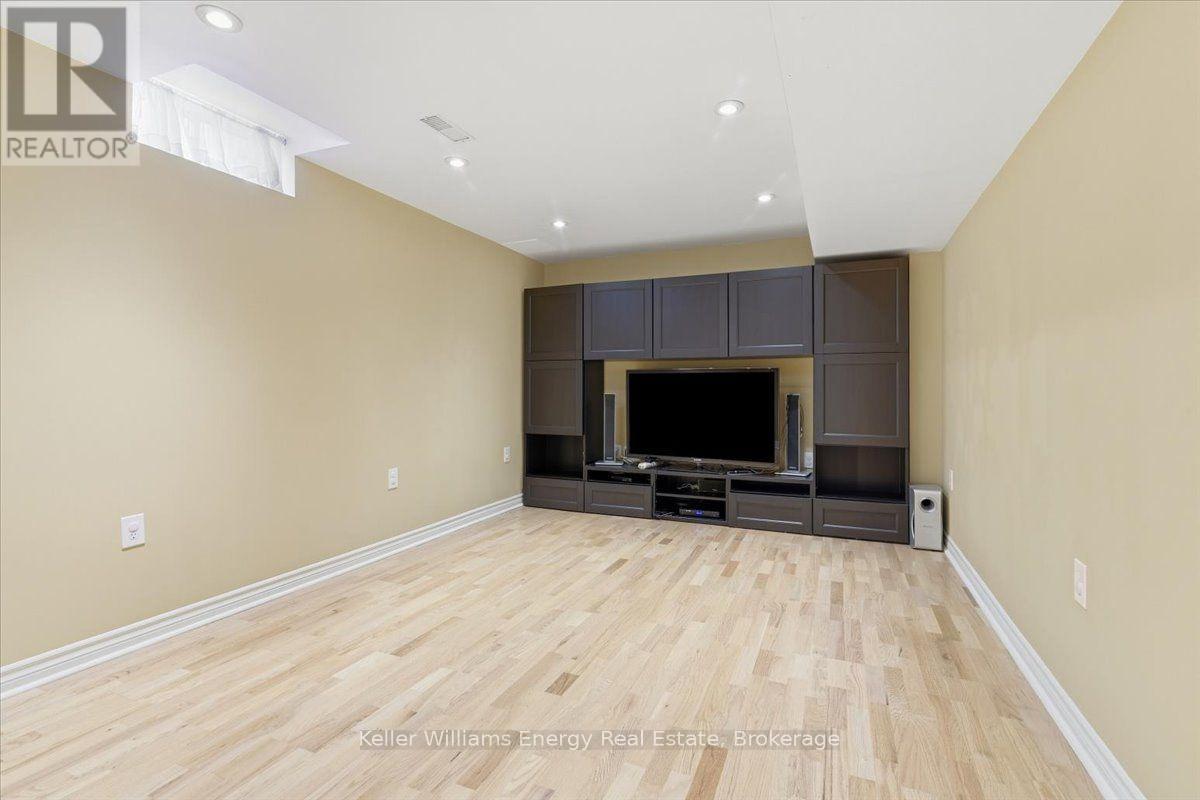 27 Dent Street, Ajax, Ontario  L1T 4G1 - Photo 34 - E13848604