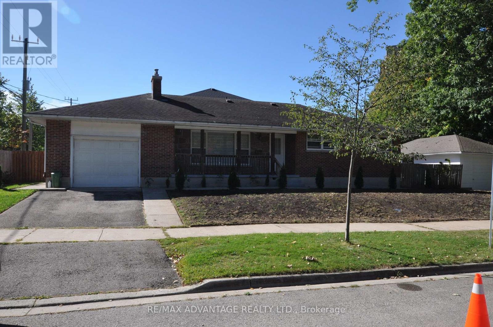 153 Langarth Street W, London South, Ontario  N6J 1P6 - Photo 2 - X13848618